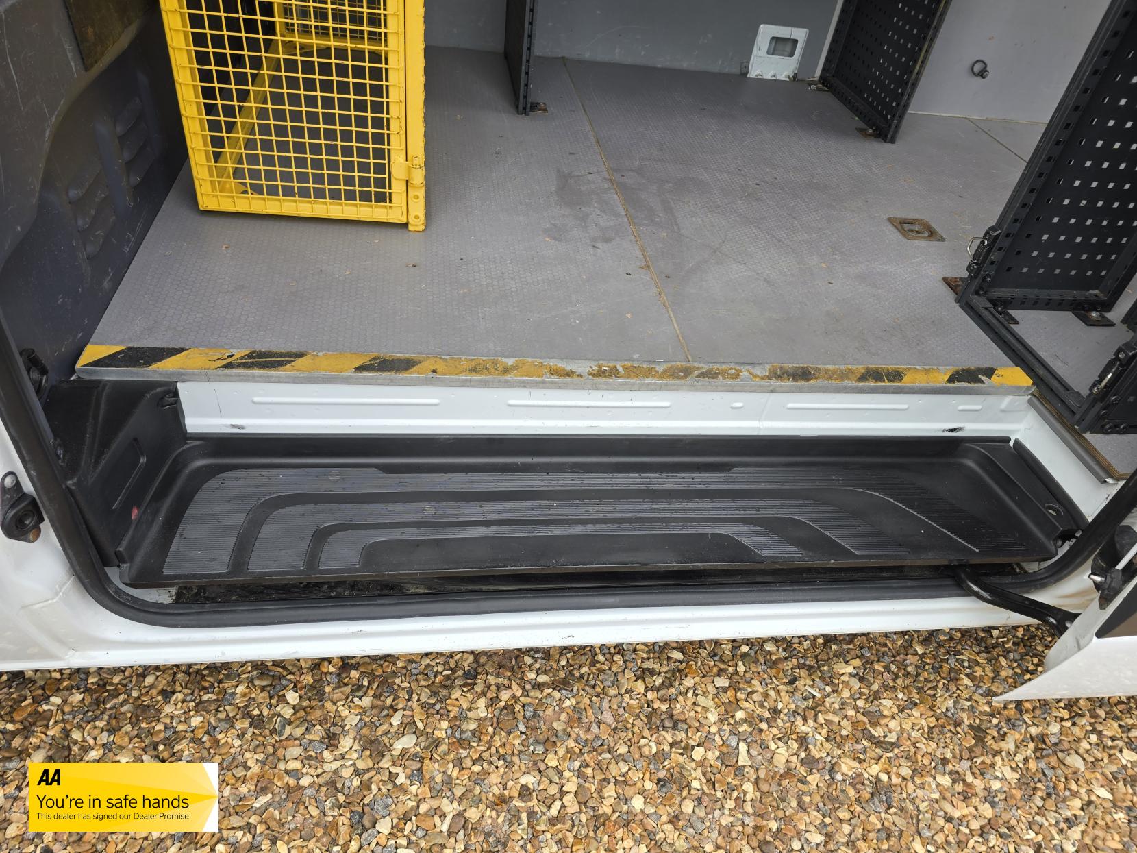 Mercedes-Benz Sprinter 2.1 316 CDI Panel Van 5dr Diesel Manual RWD L2 H2 Euro 6 (163 ps)