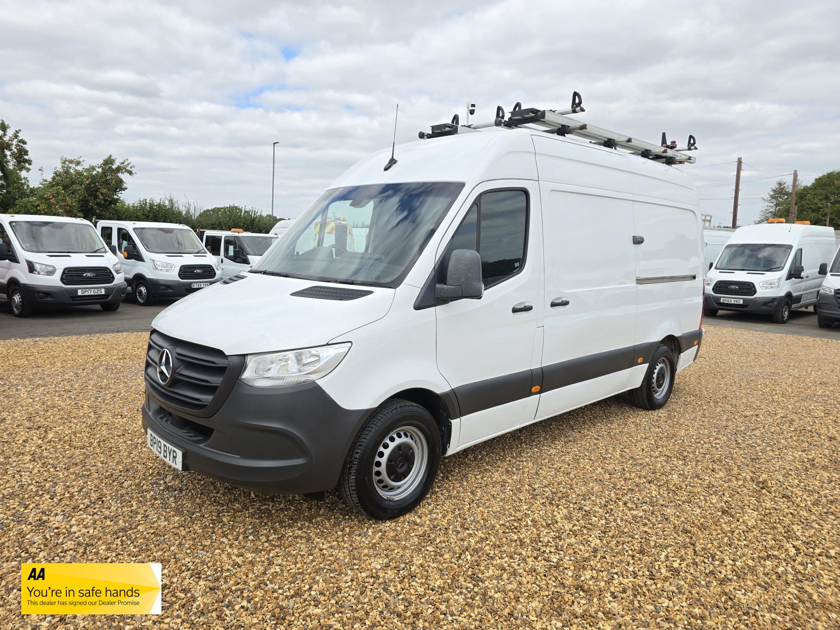 Mercedes-Benz Sprinter 2.1 316 CDI Panel Van 5dr Diesel Manual RWD L2 H2 Euro 6 (163 ps)