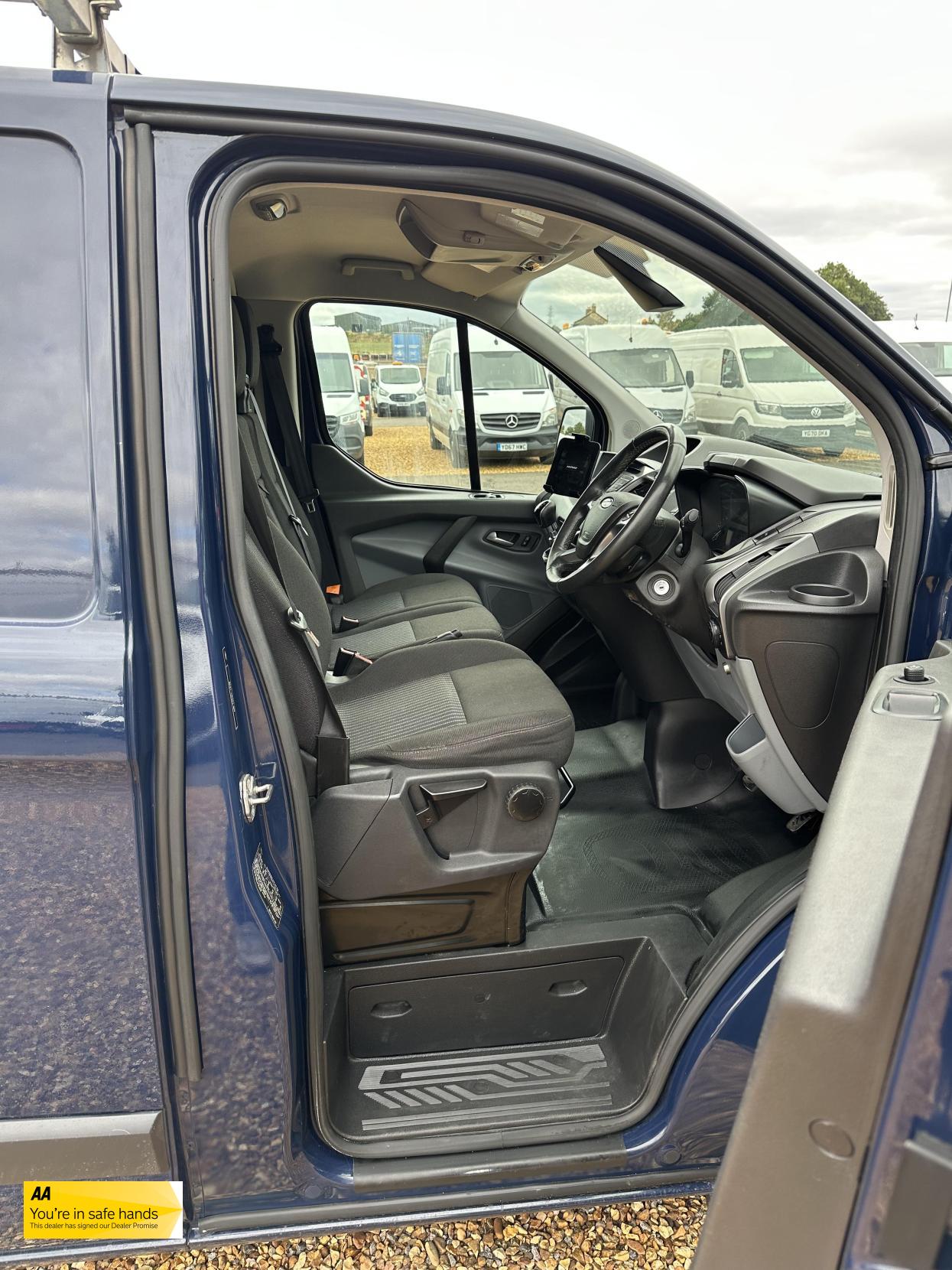Ford Transit Custom 2.2 TDCi 330 Trend Panel Van 5dr Diesel Manual L2 H1 (197 g/km, 123 bhp)