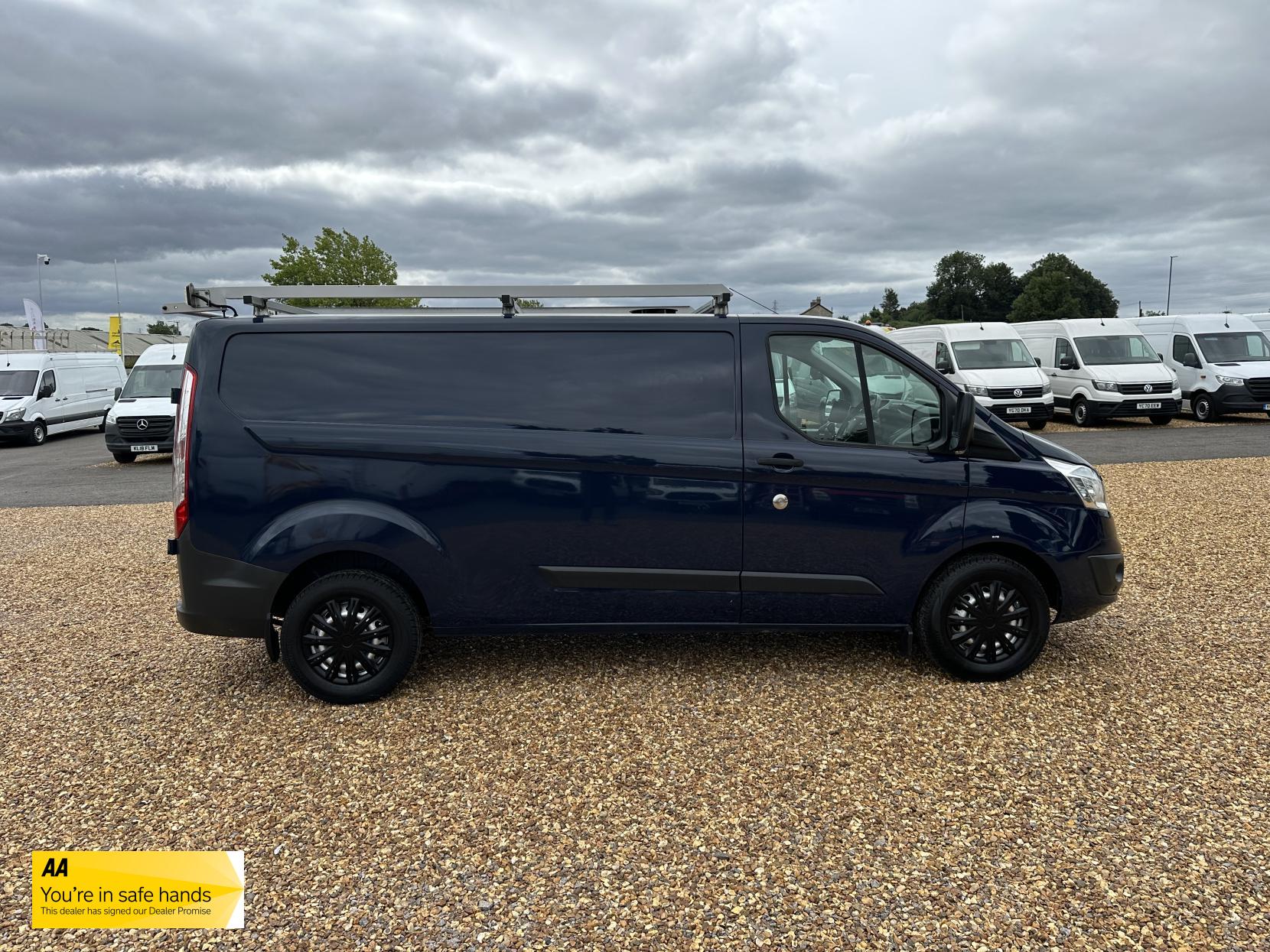 Ford Transit Custom 2.2 TDCi 330 Trend Panel Van 5dr Diesel Manual L2 H1 (197 g/km, 123 bhp)
