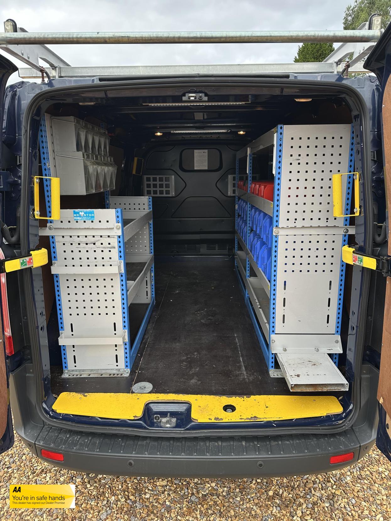 Ford Transit Custom 2.2 TDCi 330 Trend Panel Van 5dr Diesel Manual L2 H1 (197 g/km, 123 bhp)