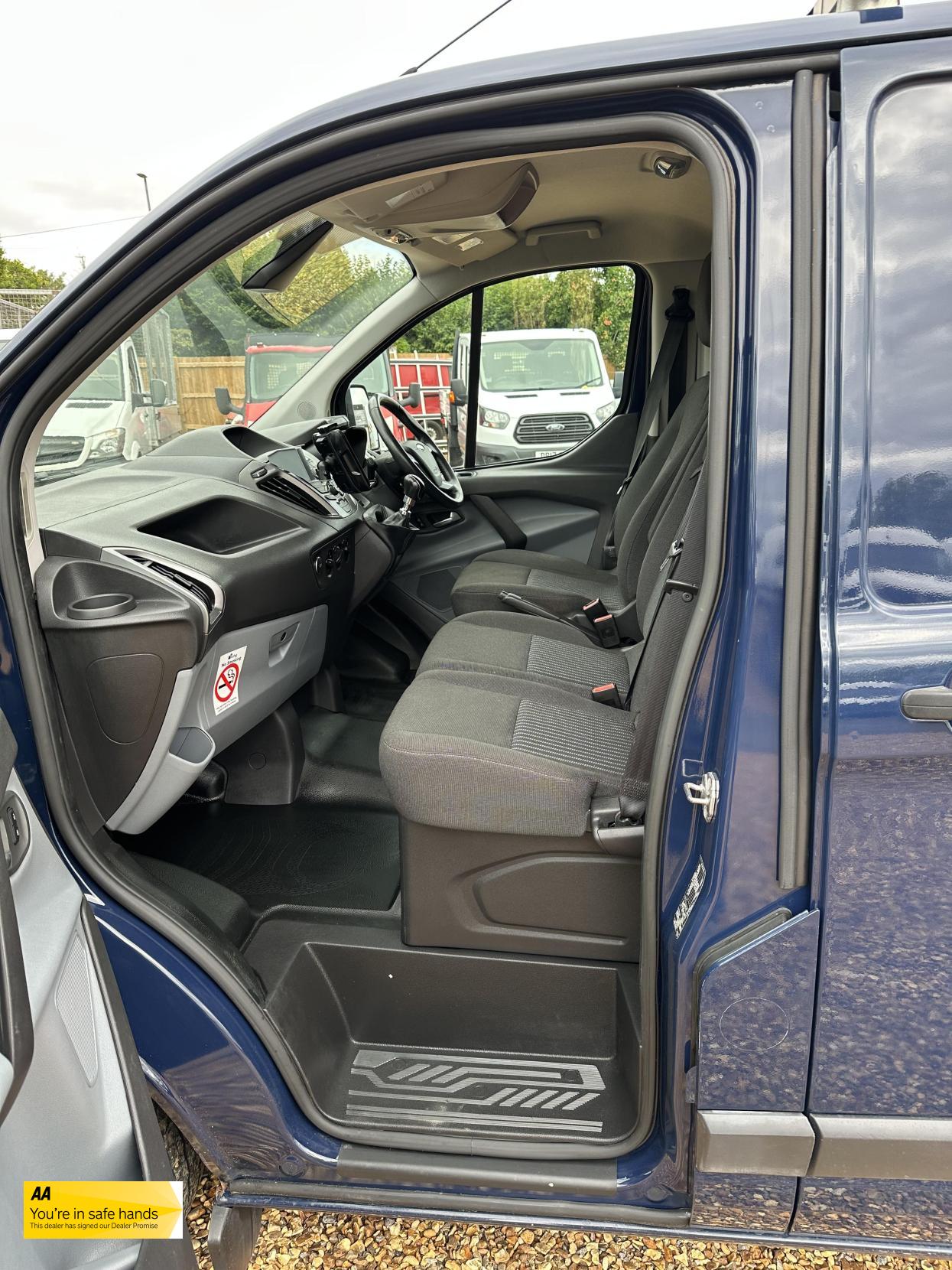 Ford Transit Custom 2.2 TDCi 330 Trend Panel Van 5dr Diesel Manual L2 H1 (197 g/km, 123 bhp)