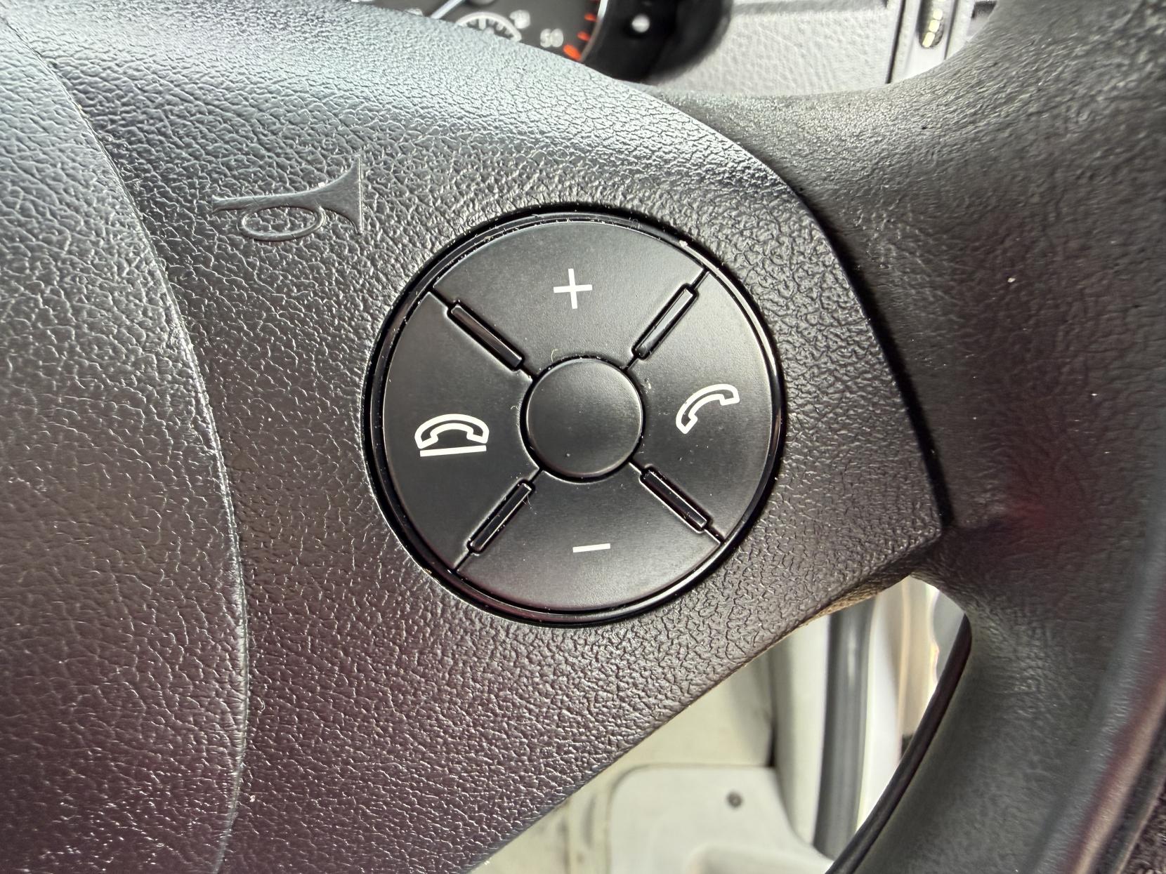 2014 Mercedes-Benz Sprinter 2.1 313 CDi Panel Van 4dr Diesel Manual RWD L1 H3 (222 g/km, 129 bhp) - Thumbnail 19