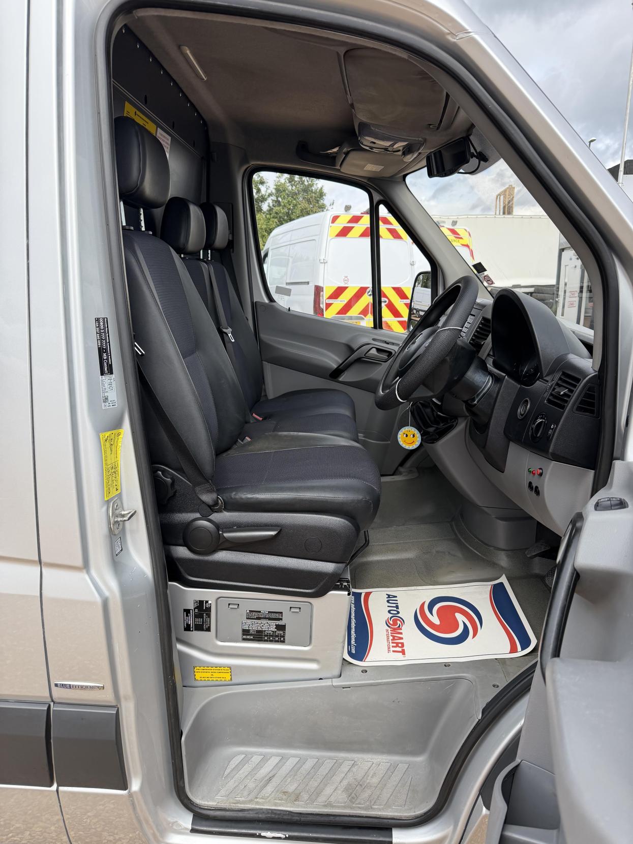 2014 Mercedes-Benz Sprinter 2.1 313 CDi Panel Van 4dr Diesel Manual RWD L1 H3 (222 g/km, 129 bhp) - Thumbnail 14