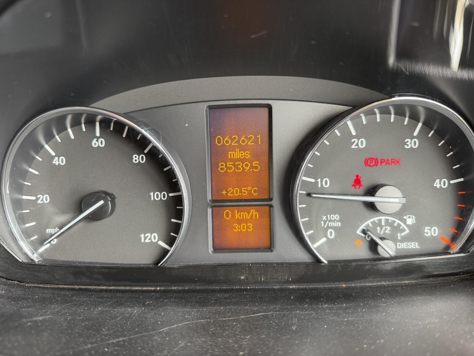 2014 Mercedes-Benz Sprinter 2.1 313 CDi Panel Van 4dr Diesel Manual RWD L1 H3 (222 g/km, 129 bhp) - Thumbnail 18