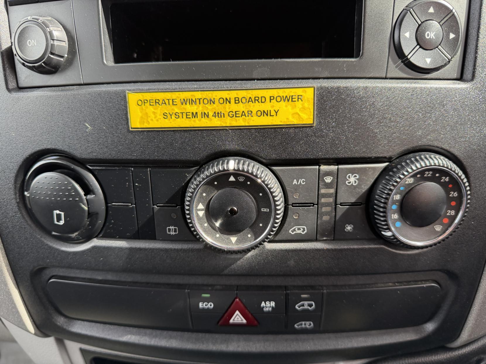 2014 Mercedes-Benz Sprinter 2.1 313 CDi Panel Van 4dr Diesel Manual RWD L1 H3 (222 g/km, 129 bhp) - Thumbnail 23