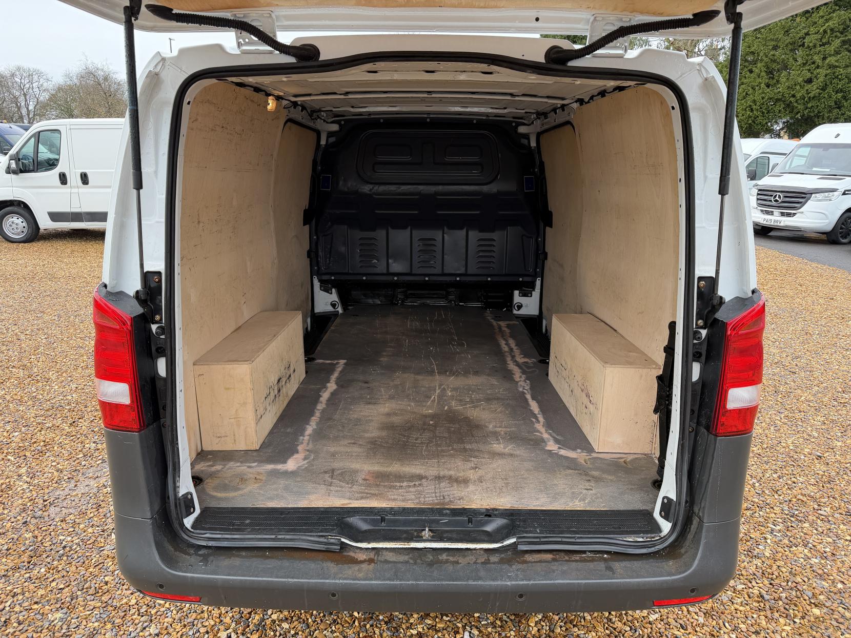 Mercedes-Benz Vito 2.1 114 CDI Pure Panel Van 5dr Diesel Manual RWD L3 Euro 6 (s/s) (136 ps)