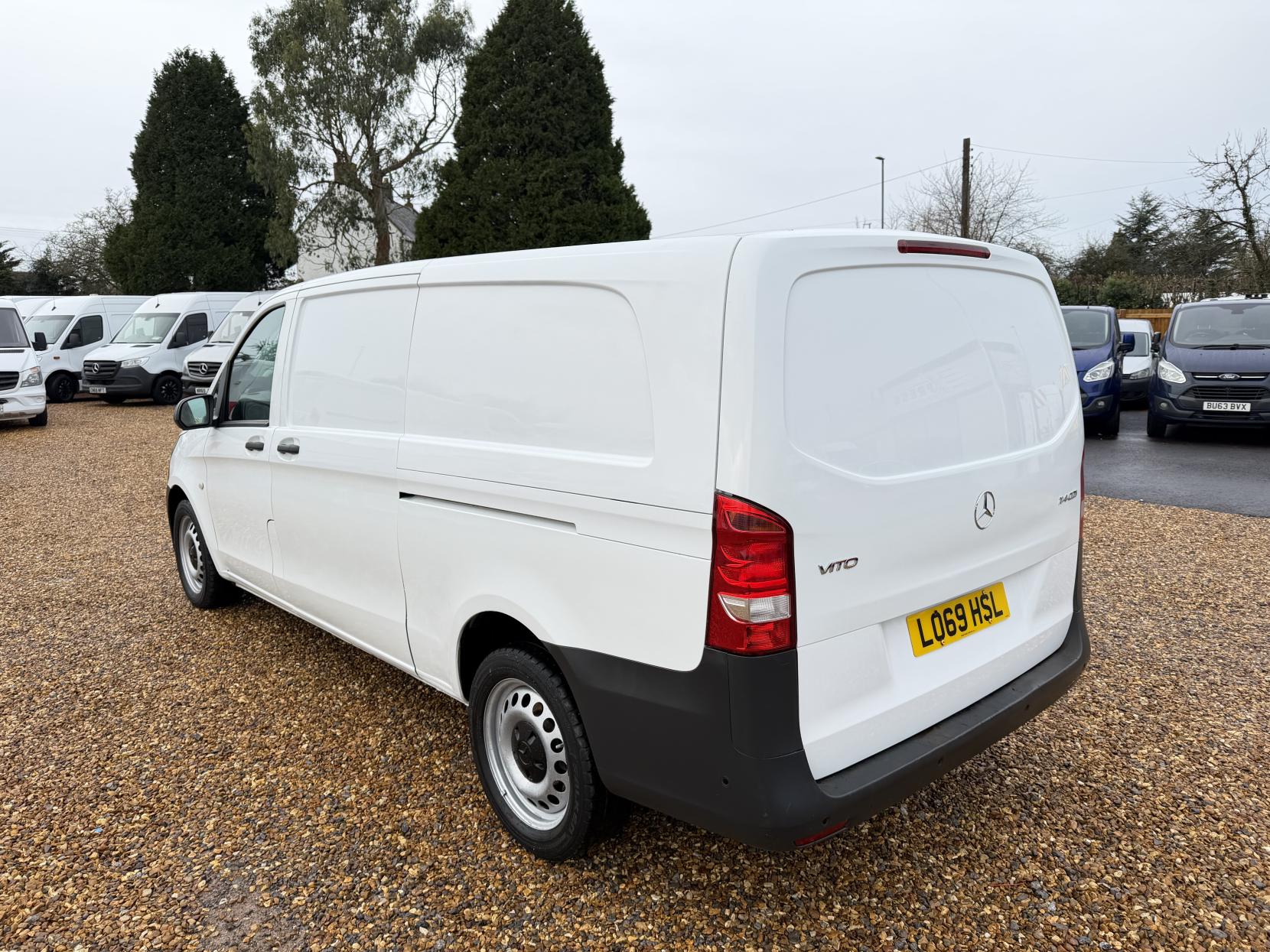 Mercedes-Benz Vito 2.1 114 CDI Pure Panel Van 5dr Diesel Manual RWD L3 Euro 6 (s/s) (136 ps)