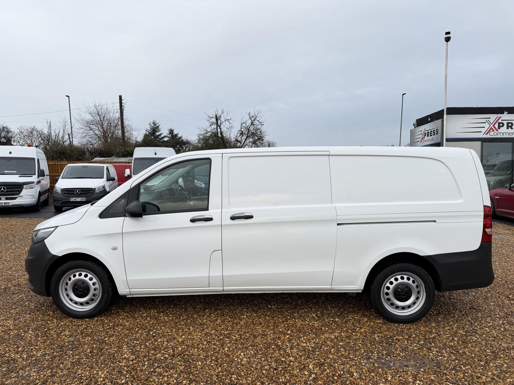 Mercedes-Benz Vito 2.1 114 CDI Pure Panel Van 5dr Diesel Manual RWD L3 Euro 6 (s/s) (136 ps)