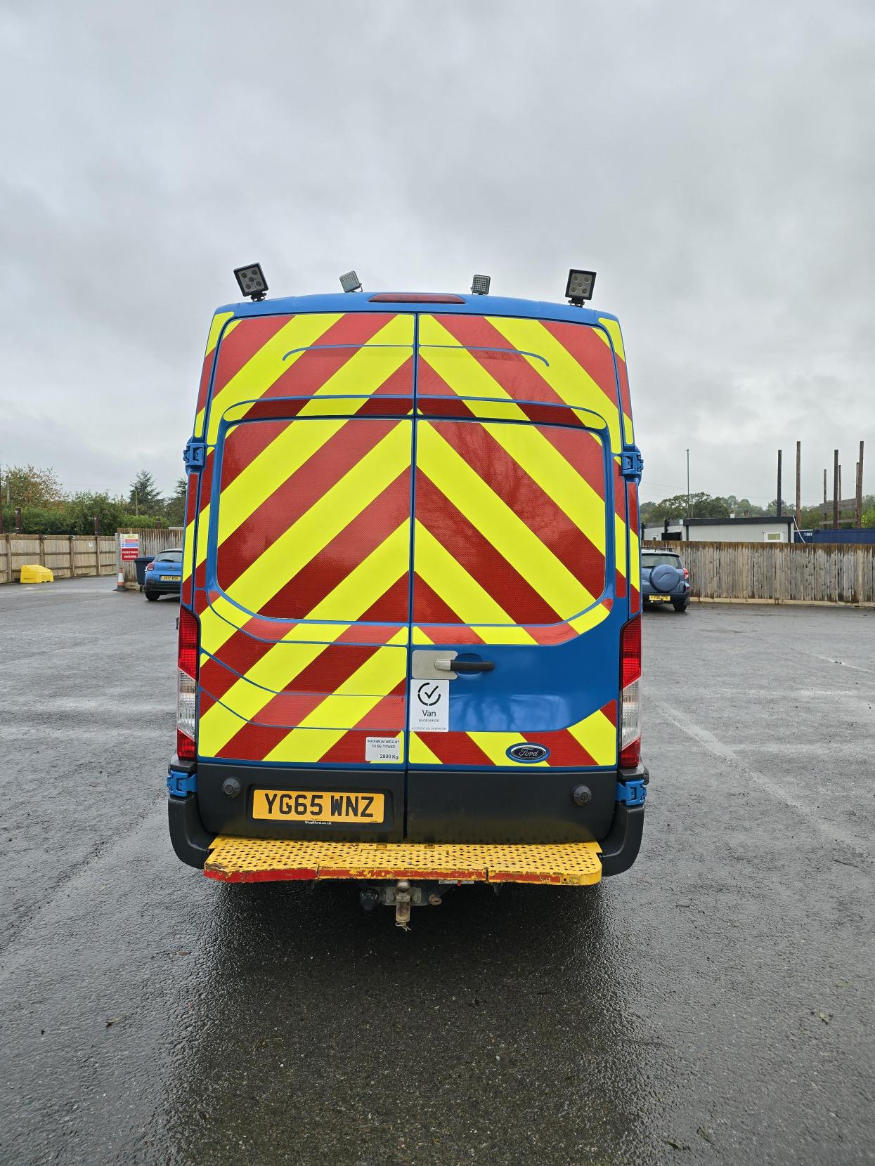 Ford Transit 2.0 350 EcoBlue Panel Van 5dr Diesel Manual RWD L2 H3 Euro 6 (170 ps)