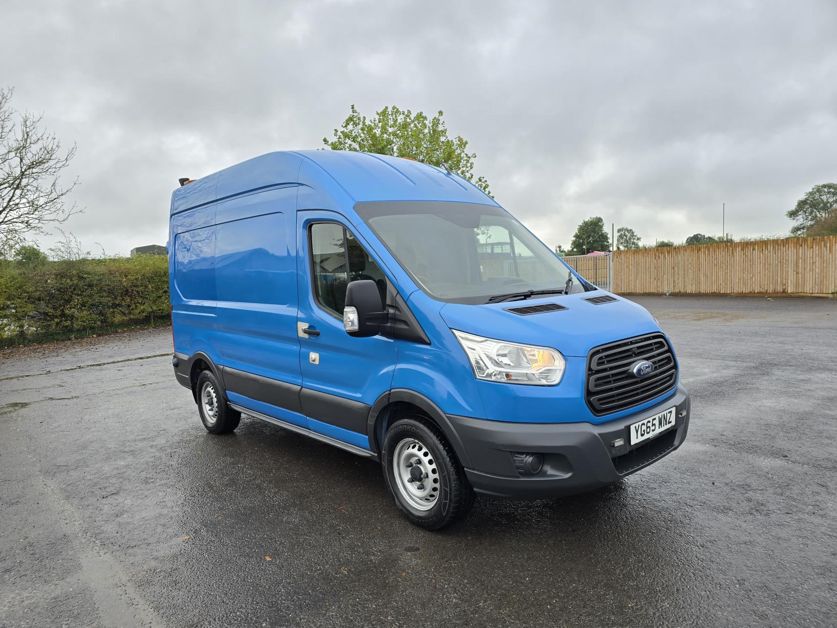 Ford Transit 2.0 350 EcoBlue Panel Van 5dr Diesel Manual RWD L2 H3 Euro 6 (170 ps)