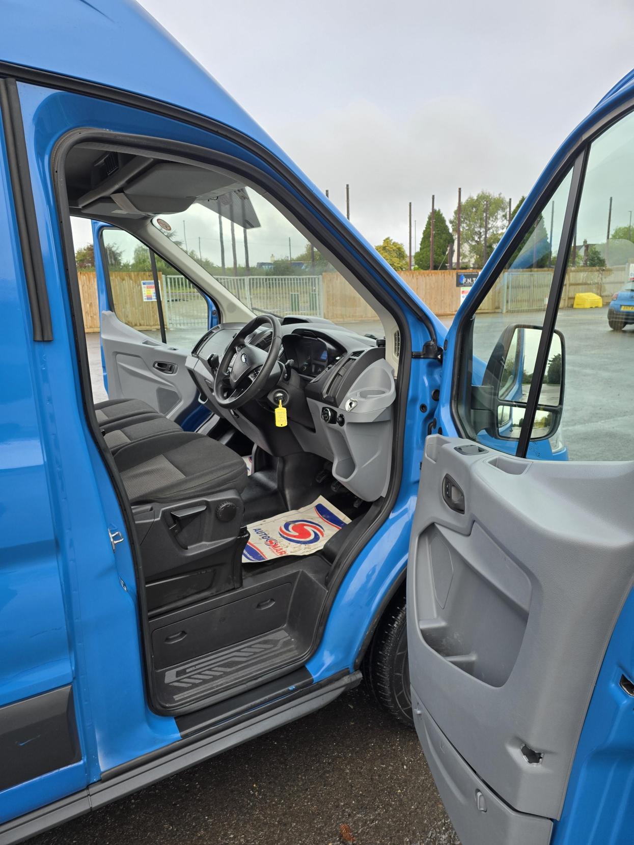 Ford Transit 2.0 350 EcoBlue Panel Van 5dr Diesel Manual RWD L2 H3 Euro 6 (170 ps)