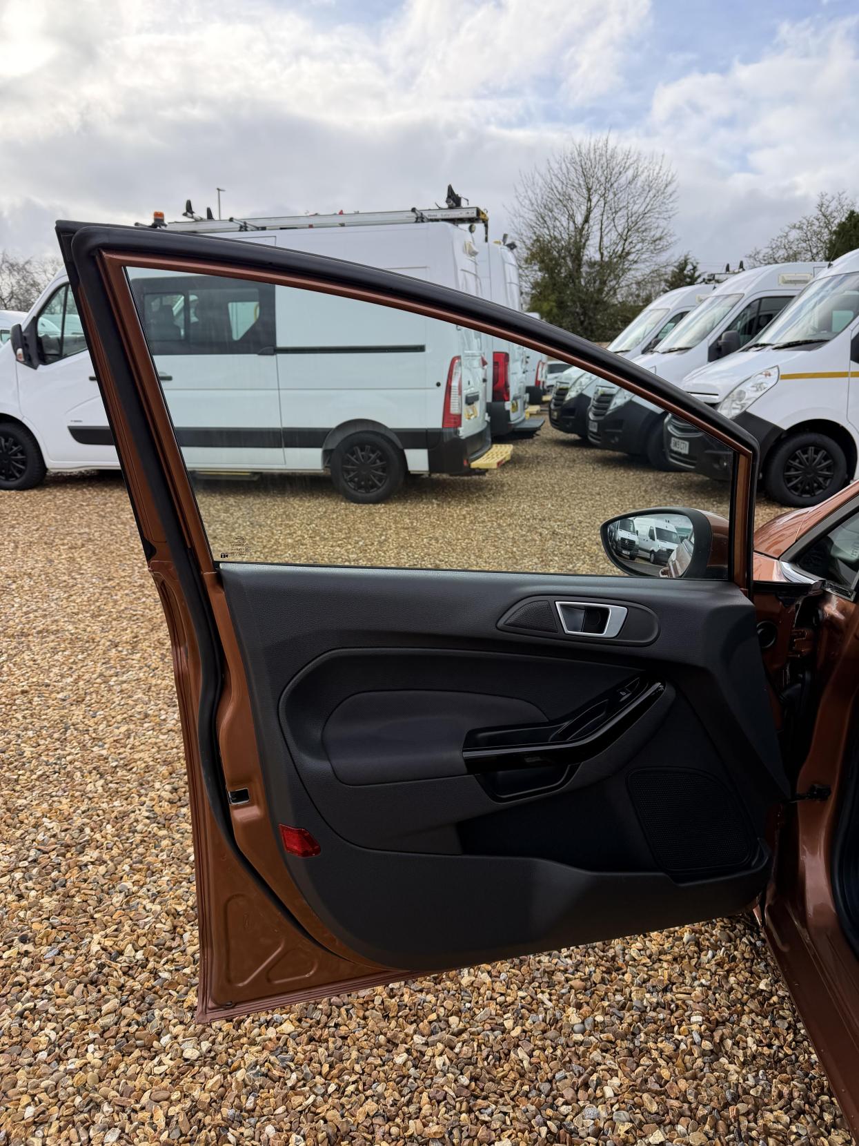 Ford Fiesta 1.0T EcoBoost Zetec Hatchback 5dr Petrol Manual Euro 5 (s/s) (100 ps)