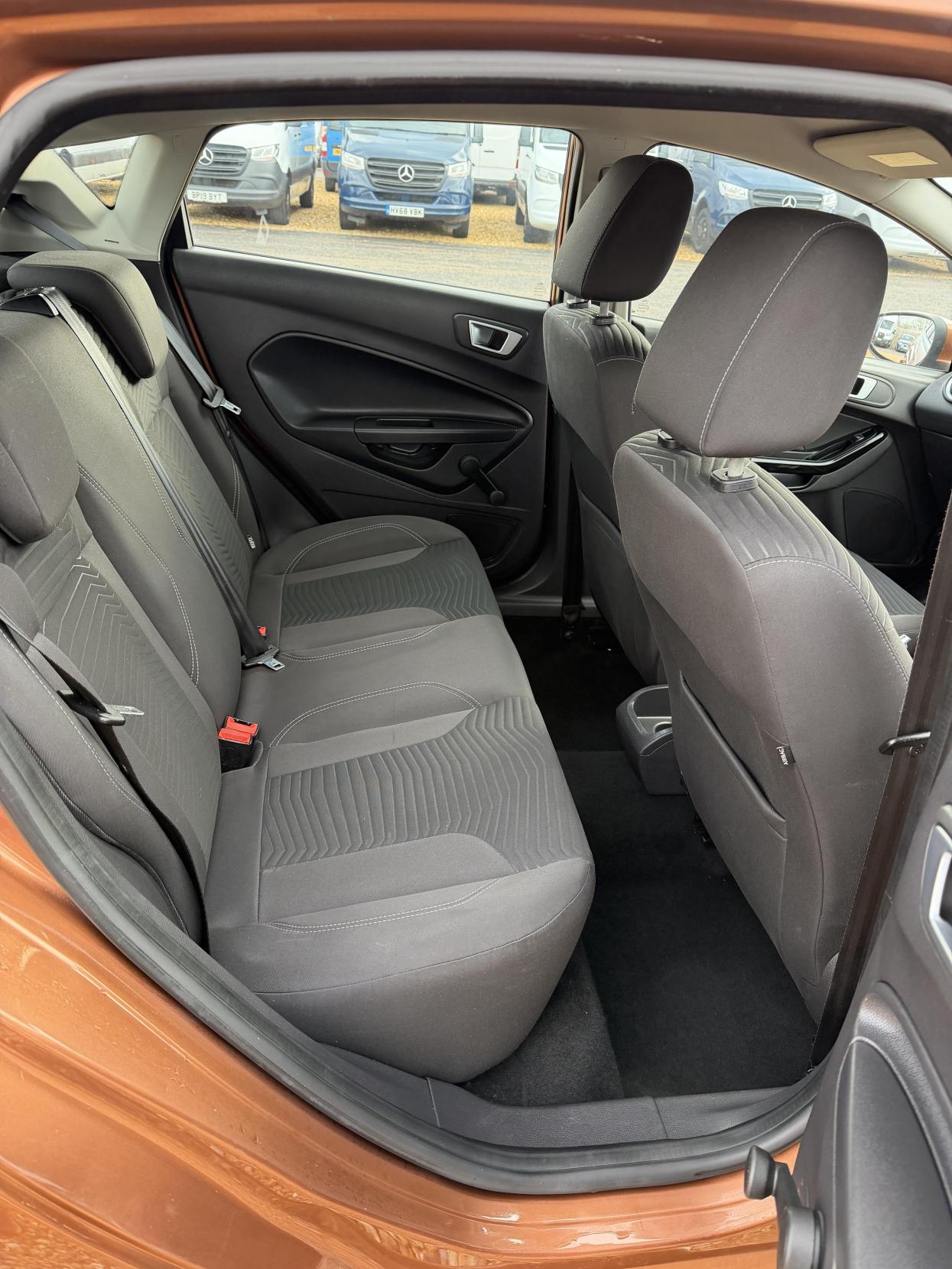 Ford Fiesta 1.0T EcoBoost Zetec Hatchback 5dr Petrol Manual Euro 5 (s/s) (100 ps)