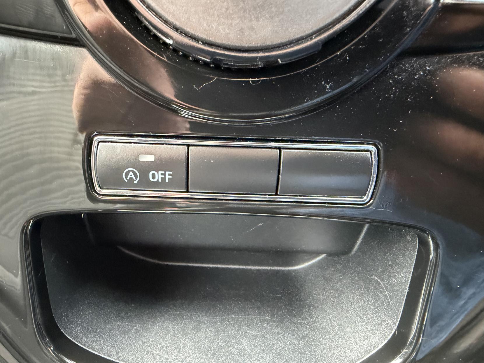 Ford Fiesta 1.0T EcoBoost Zetec Hatchback 5dr Petrol Manual Euro 5 (s/s) (100 ps)