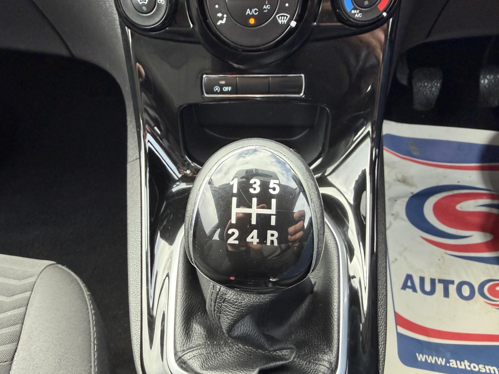 Ford Fiesta 1.0T EcoBoost Zetec Hatchback 5dr Petrol Manual Euro 5 (s/s) (100 ps)