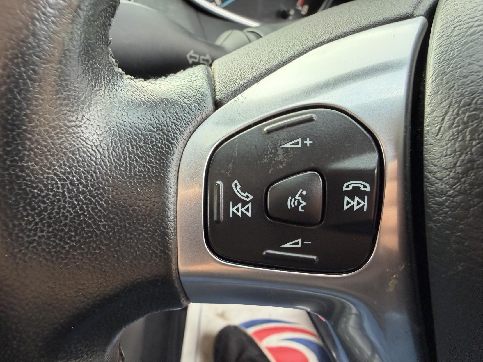 Ford Fiesta 1.0T EcoBoost Zetec Hatchback 5dr Petrol Manual Euro 5 (s/s) (100 ps)