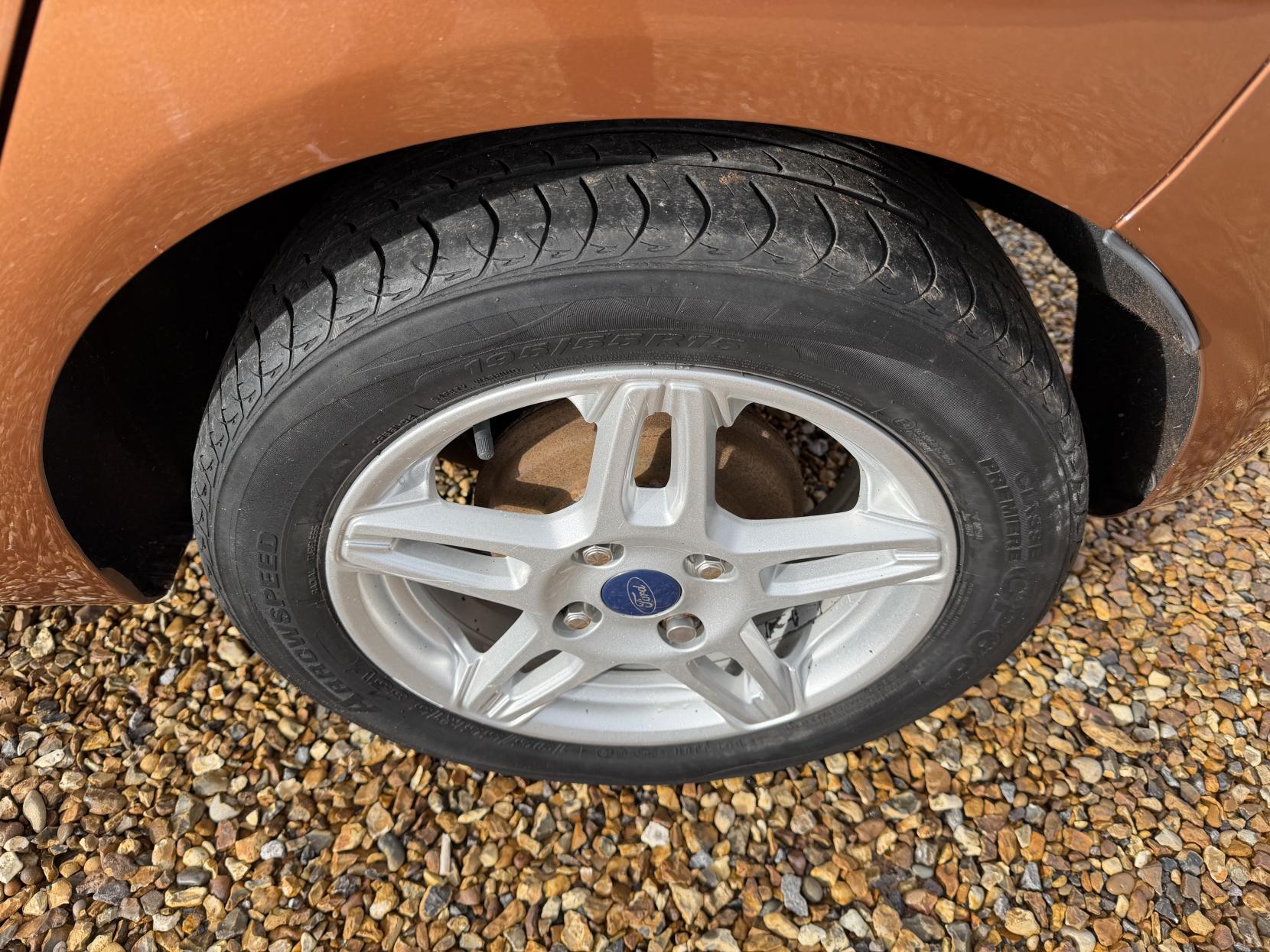 Ford Fiesta 1.0T EcoBoost Zetec Hatchback 5dr Petrol Manual Euro 5 (s/s) (100 ps)