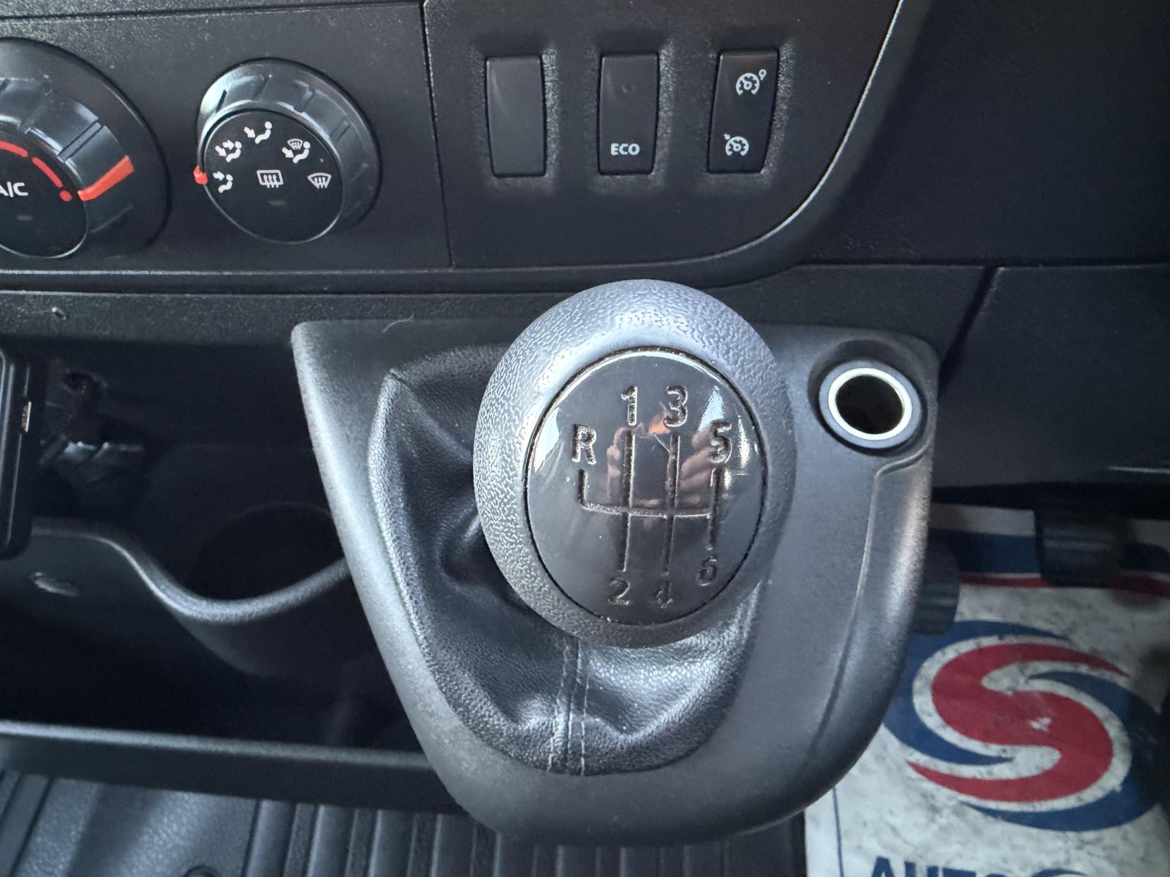 Vauxhall Movano 2.3 CDTi 3500 Panel Van 5dr Diesel Manual FWD L2 H2 Euro 6 (130 ps)