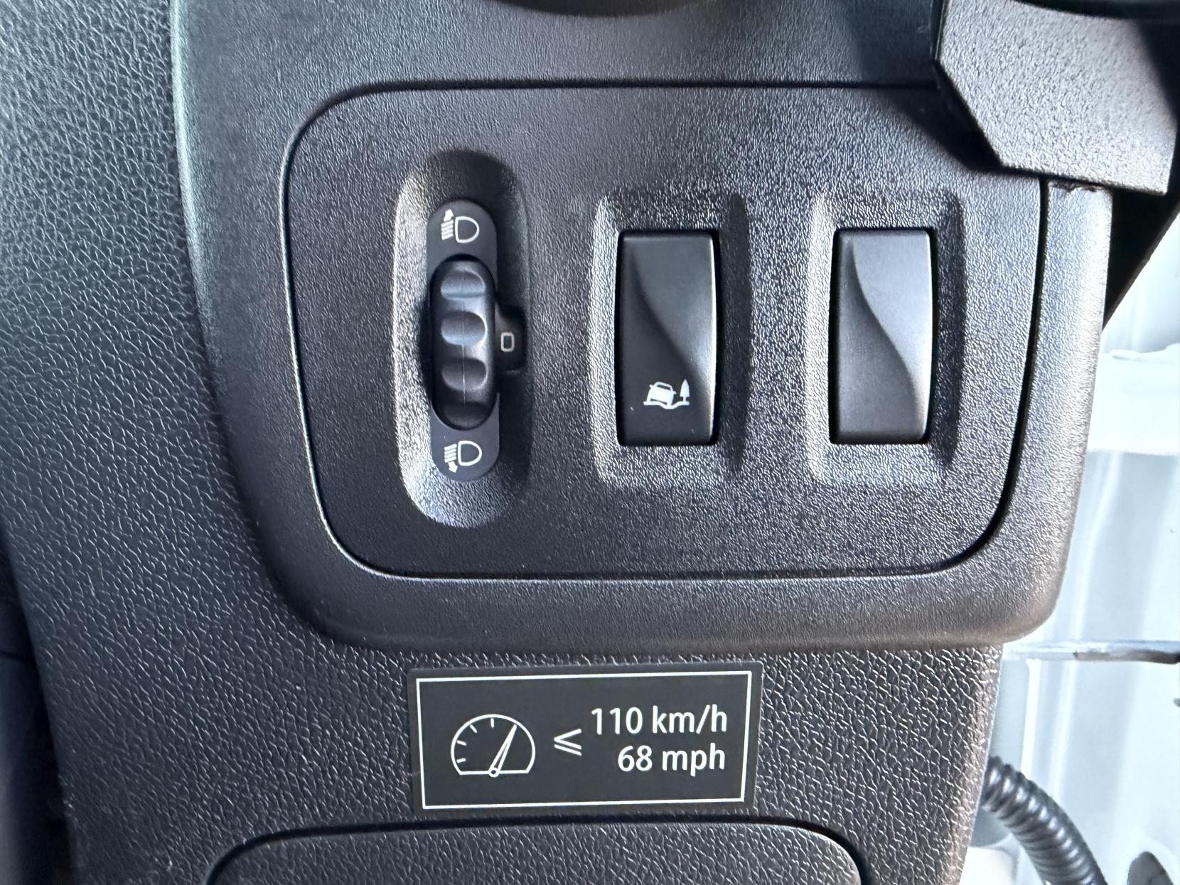 Vauxhall Movano 2.3 CDTi 3500 Panel Van 5dr Diesel Manual FWD L2 H2 Euro 6 (130 ps)