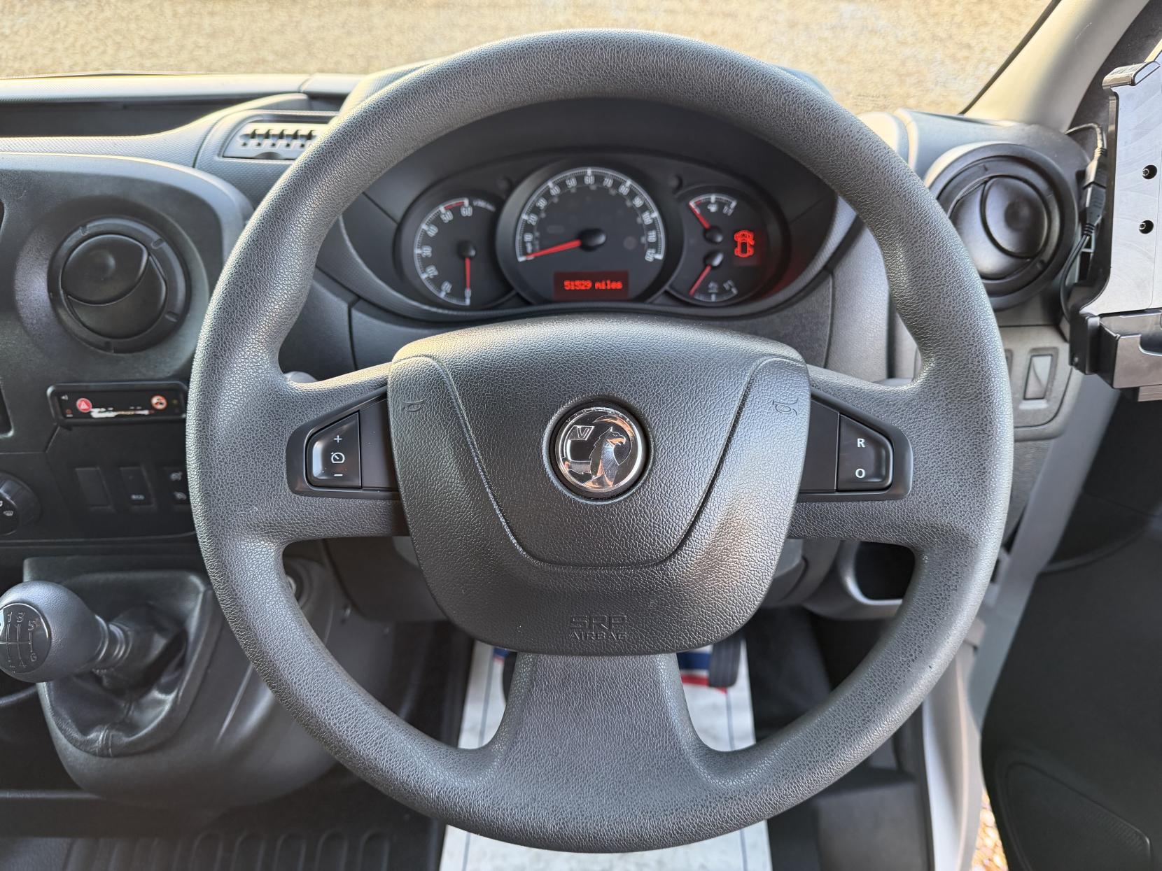 Vauxhall Movano 2.3 CDTi 3500 Panel Van 5dr Diesel Manual FWD L2 H2 Euro 6 (130 ps)