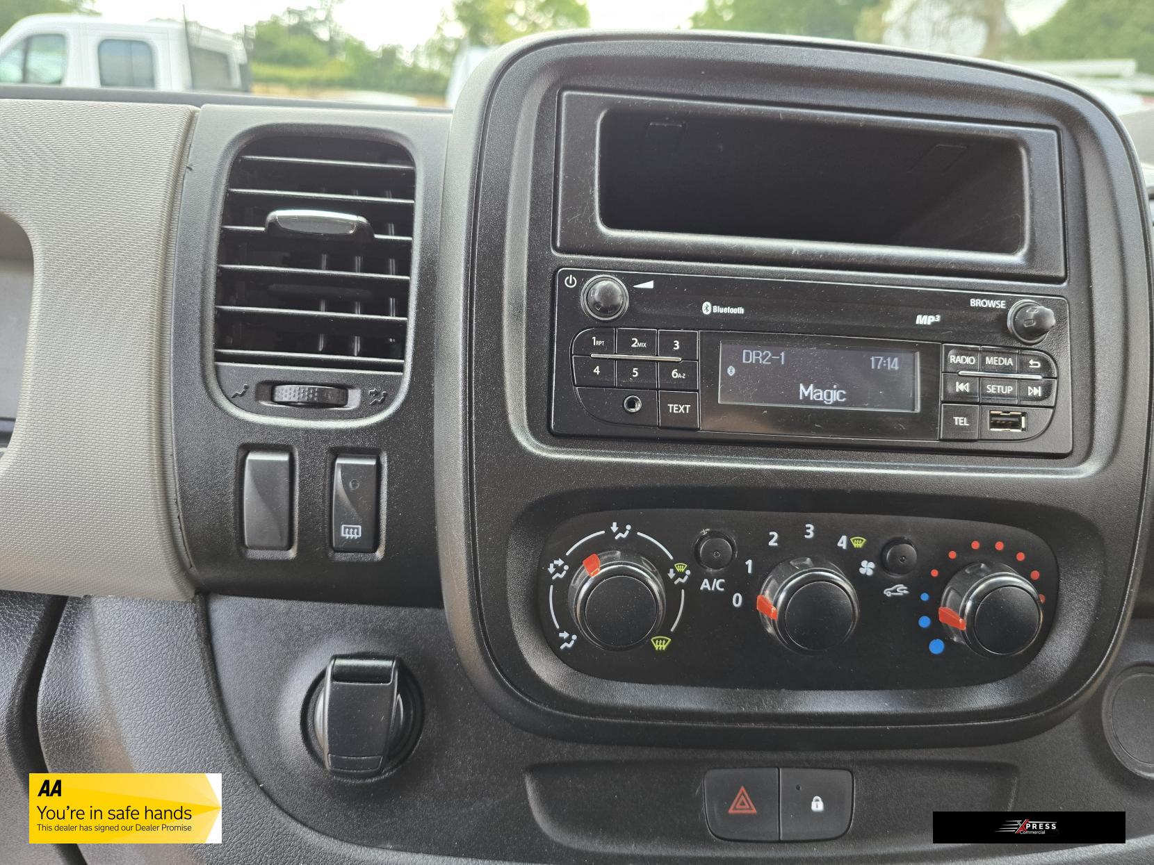 Renault Trafic Trafic 1.6 dCi ENERGY 27 Business+ Panel Van 5dr Diesel Manual SWB Standard Roof Euro 6 (s/s) (125 ps)