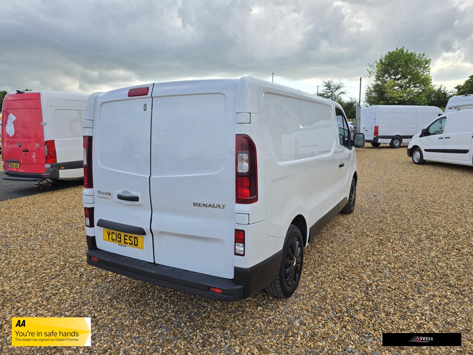 Renault Trafic Trafic 1.6 dCi ENERGY 27 Business+ Panel Van 5dr Diesel Manual SWB Standard Roof Euro 6 (s/s) (125 ps)