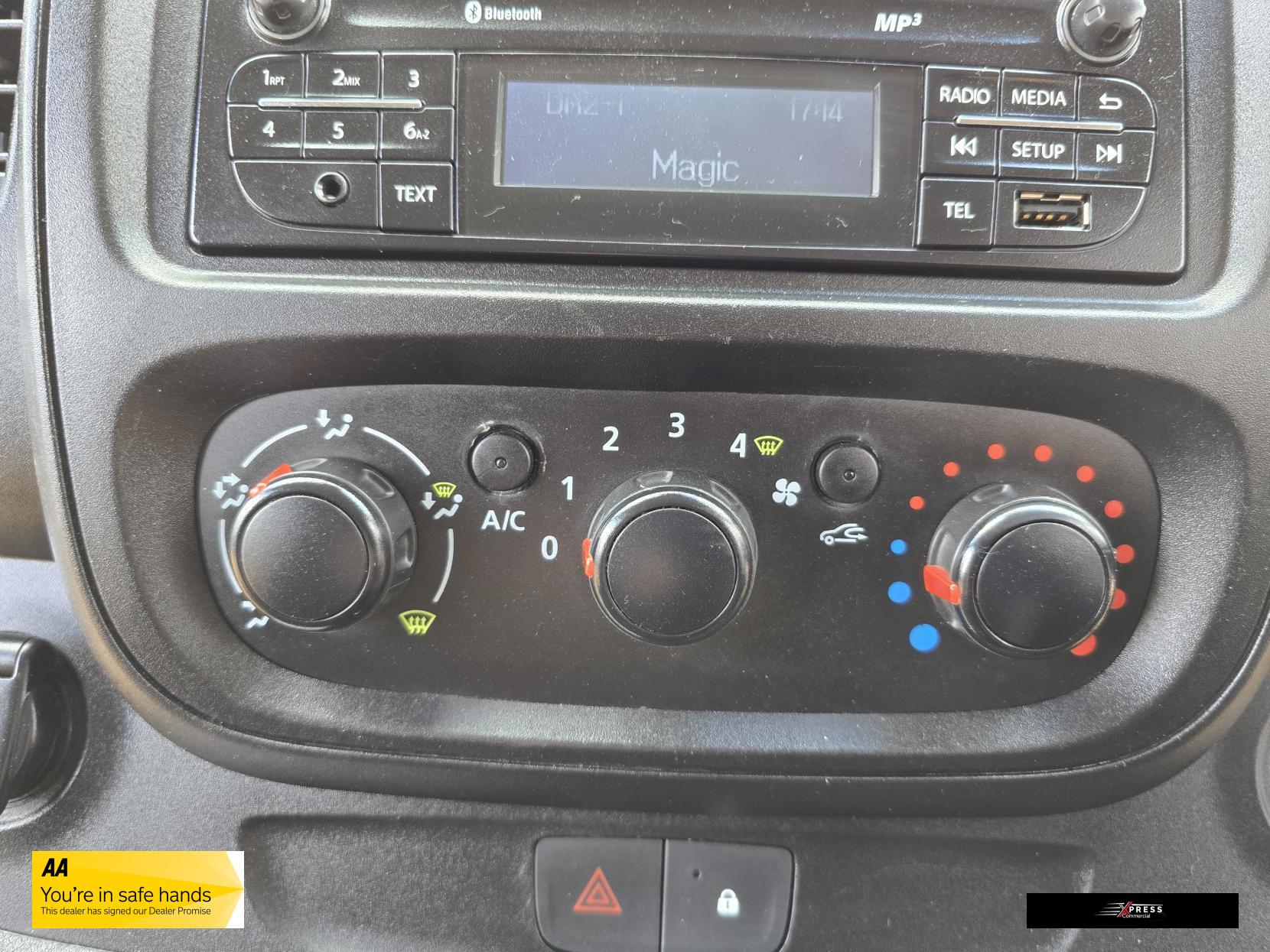 Renault Trafic Trafic 1.6 dCi ENERGY 27 Business+ Panel Van 5dr Diesel Manual SWB Standard Roof Euro 6 (s/s) (125 ps)
