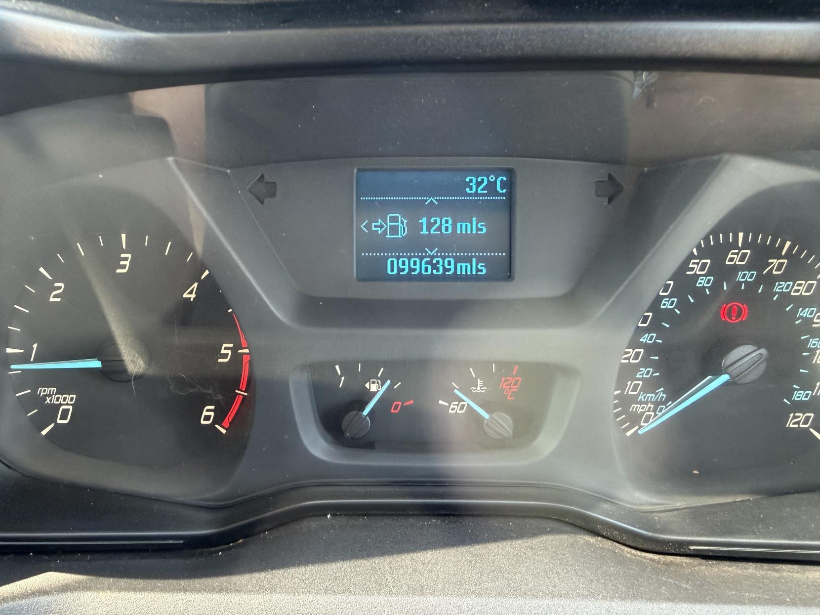 2018 Ford Transit 2.0 350 EcoBlue Panel Van 5dr Diesel Manual RWD L2 H3 Euro 6 (170 ps) - Thumbnail 26