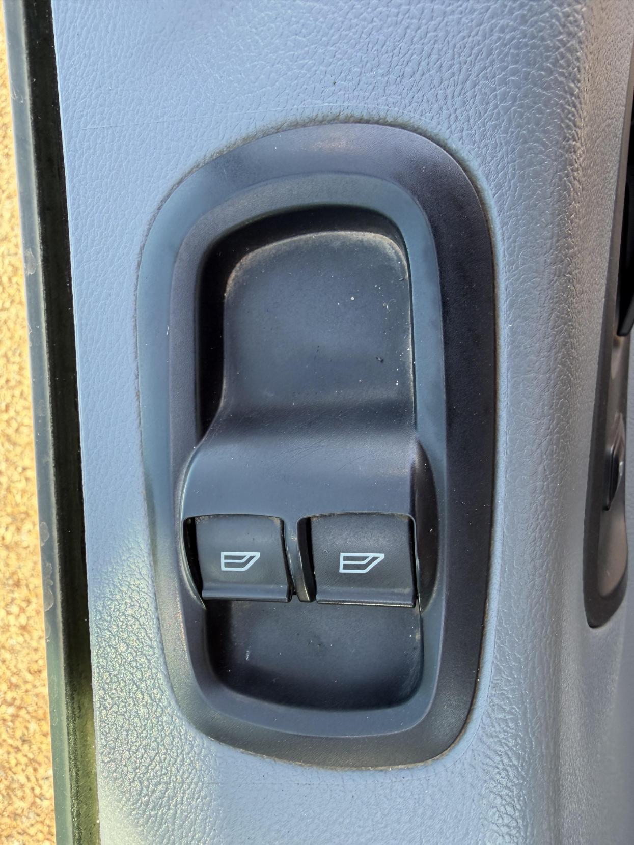 2018 Ford Transit 2.0 350 EcoBlue Panel Van 5dr Diesel Manual RWD L2 H3 Euro 6 (170 ps) - Thumbnail 20