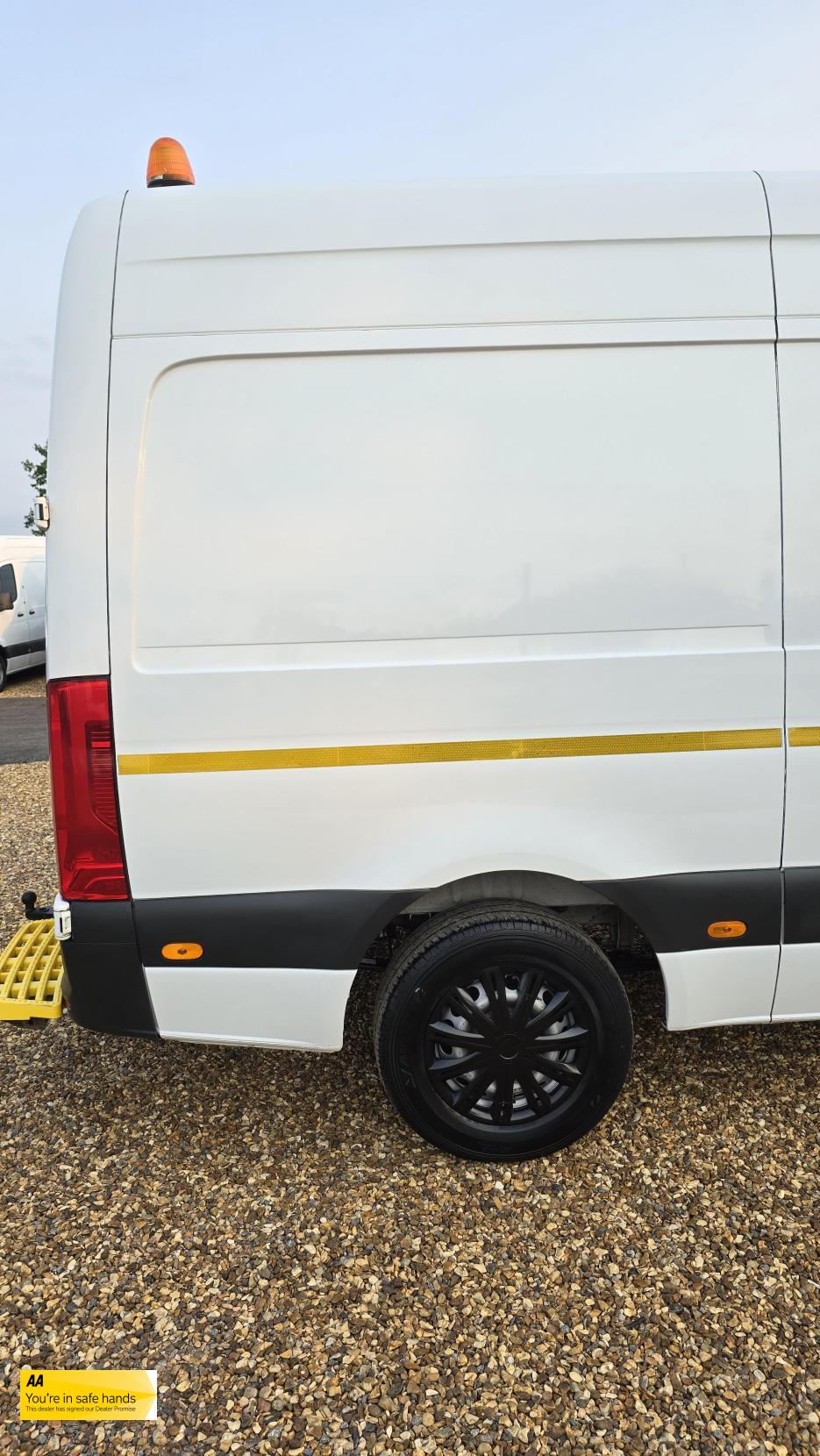 Mercedes-Benz Sprinter 2.1 316 CDI Progressive Panel Van 5dr Diesel Manual RWD L2 H2 Euro 6 (s/s) (163 ps)
