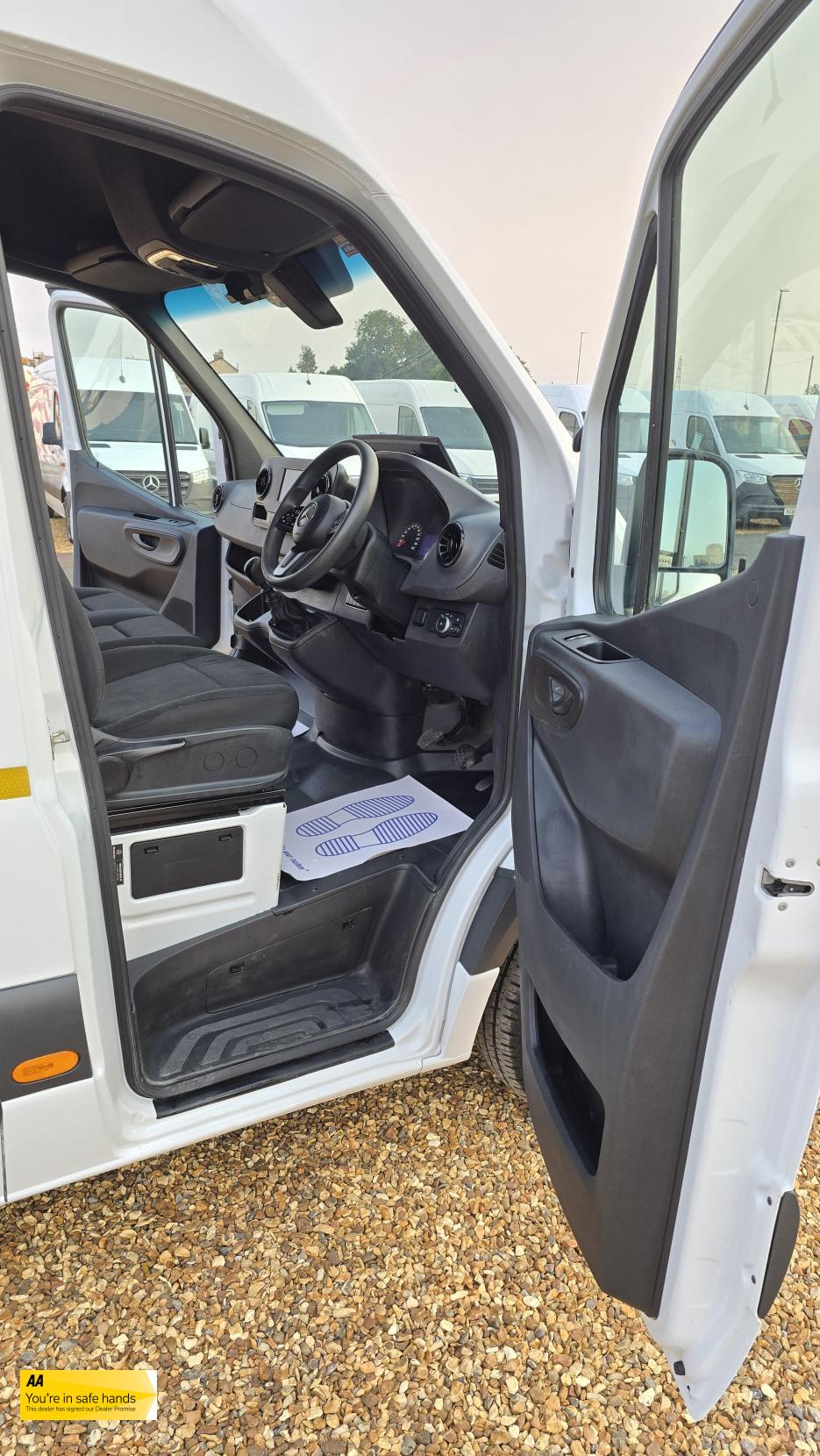 Mercedes-Benz Sprinter 2.1 316 CDI Progressive Panel Van 5dr Diesel Manual RWD L2 H2 Euro 6 (s/s) (163 ps)