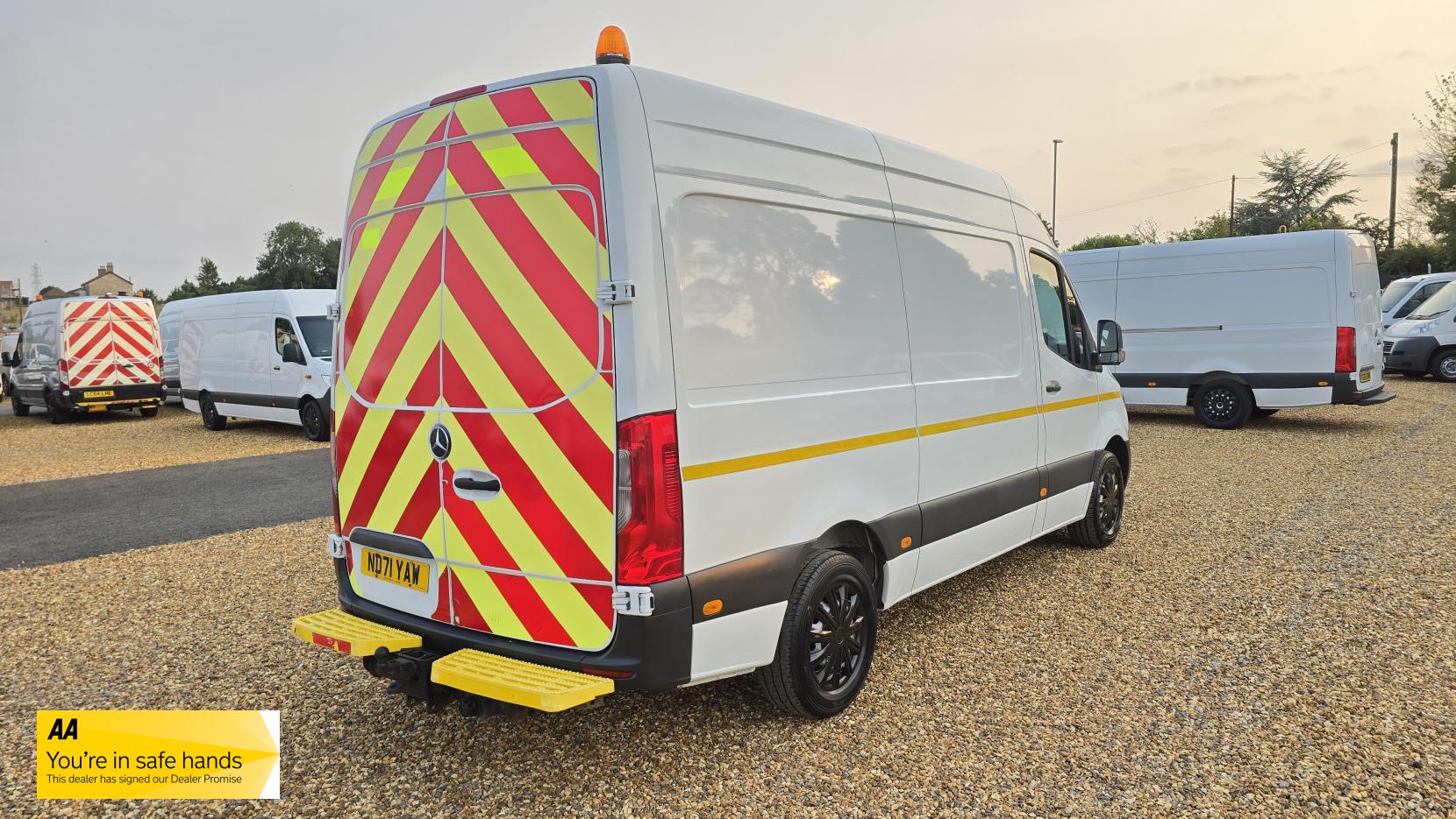 Mercedes-Benz Sprinter 2.1 316 CDI Progressive Panel Van 5dr Diesel Manual RWD L2 H2 Euro 6 (s/s) (163 ps)