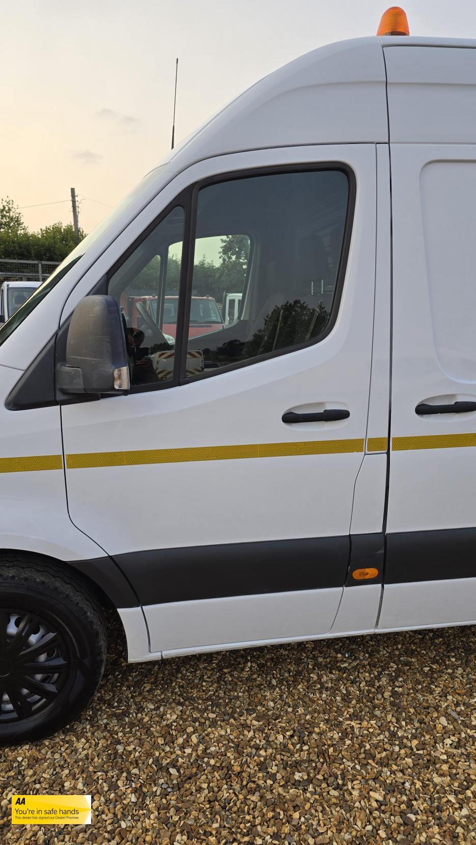 Mercedes-Benz Sprinter 2.1 316 CDI Progressive Panel Van 5dr Diesel Manual RWD L2 H2 Euro 6 (s/s) (163 ps)