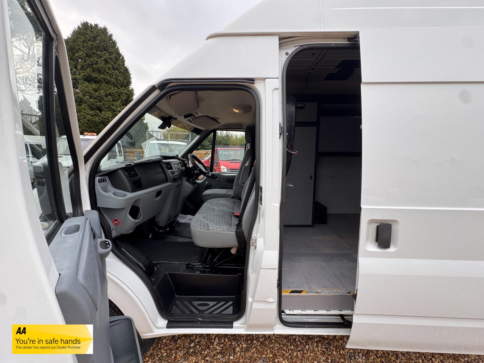 Ford Transit 2.2 TDCi 350 Panel Van 3dr Diesel Manual RWD L3 H3 (224 g/km, 98 bhp)