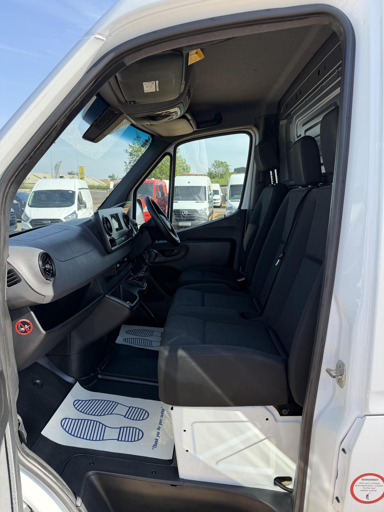 2019 Mercedes-Benz Sprinter 2.1 316 CDI Panel Van 5dr Diesel Manual RWD L2 H2 Euro 6 (163 ps) - Thumbnail 20
