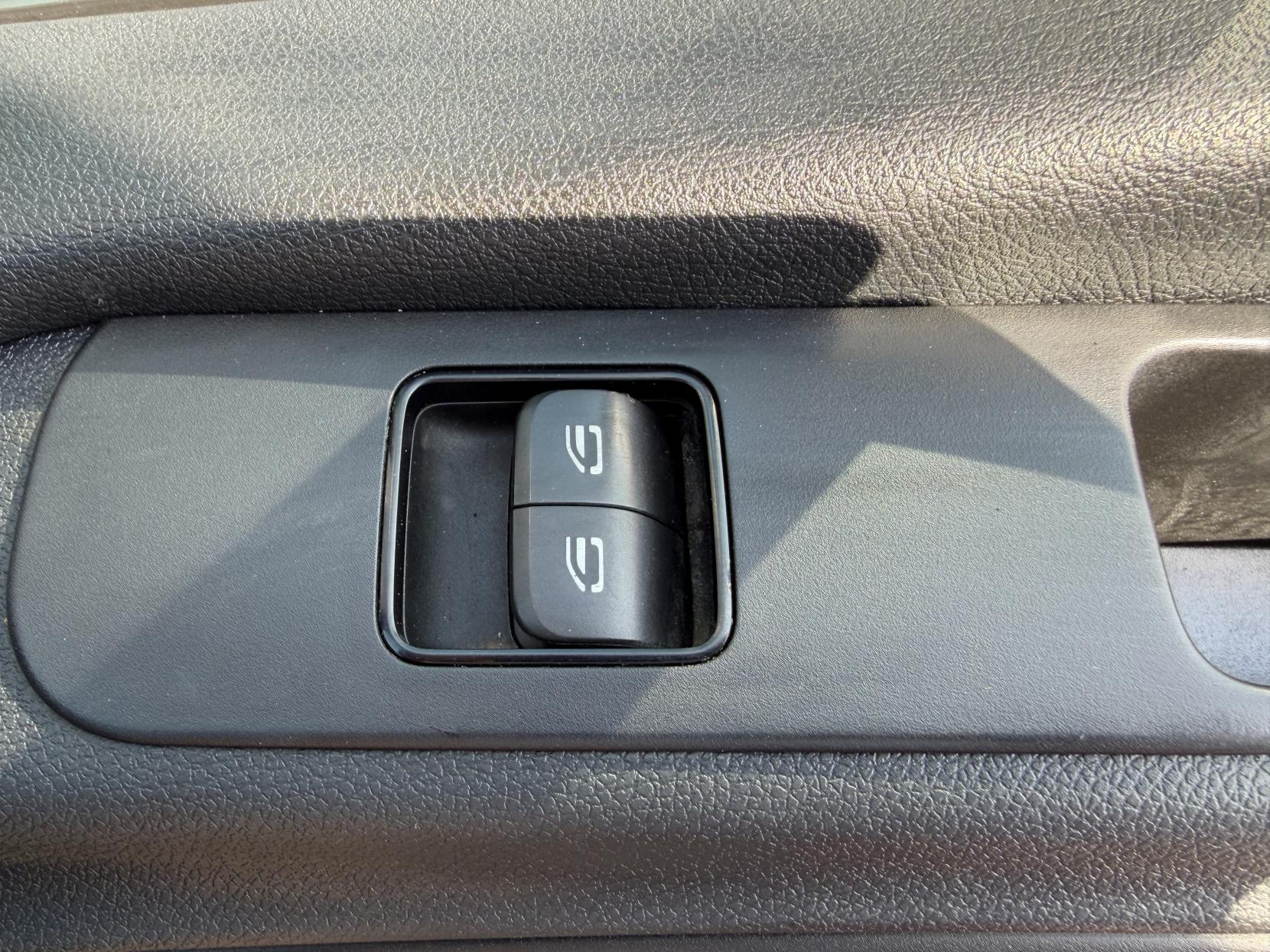 2019 Mercedes-Benz Sprinter 2.1 316 CDI Panel Van 5dr Diesel Manual RWD L2 H2 Euro 6 (163 ps) - Thumbnail 37