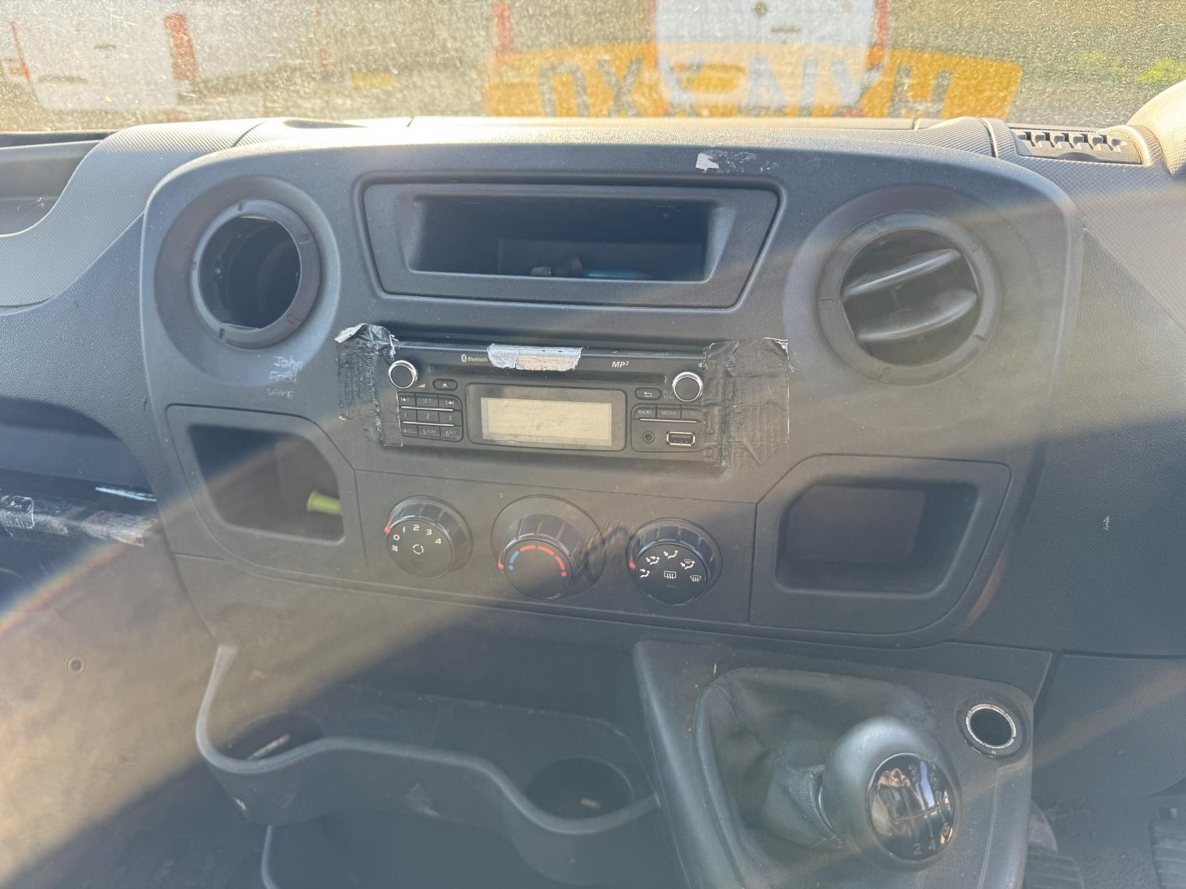 Vauxhall Movano 2.3 CDTi 3500 HDT Dropside 2dr Diesel Manual RWD L2 Euro 5 (DRW) (150 ps)