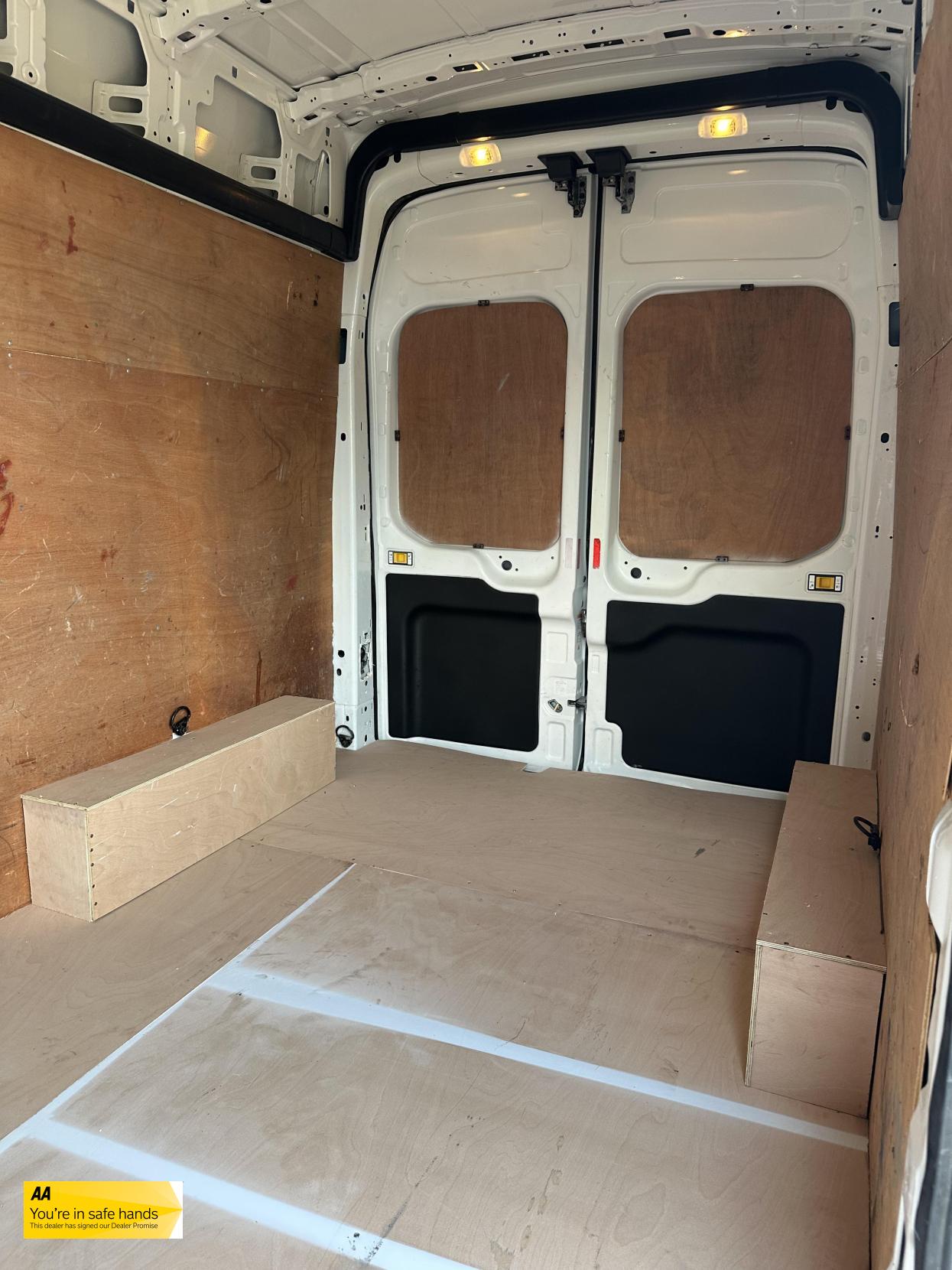 Ford Transit 2.2 TDCi 350 Panel Van 5dr Diesel Manual RWD L3 H3 Euro 5 (125 ps)