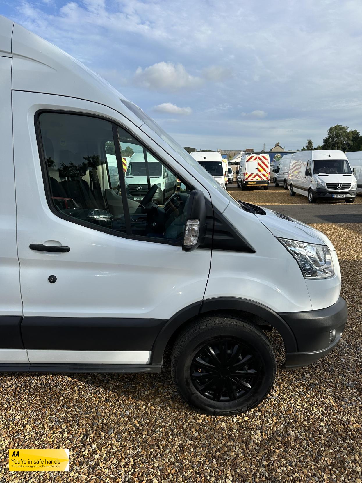 Ford Transit 2.2 TDCi 350 Panel Van 5dr Diesel Manual RWD L3 H3 Euro 5 (125 ps)