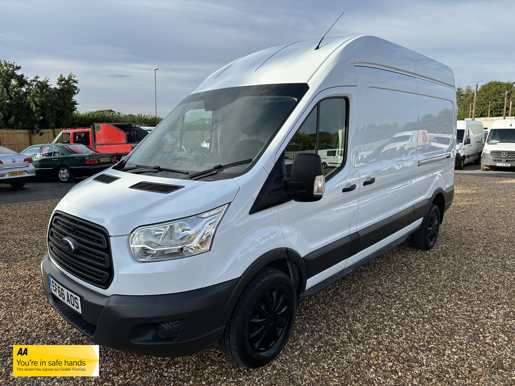 Ford Transit 2.2 TDCi 350 Panel Van 5dr Diesel Manual RWD L3 H3 Euro 5 (125 ps)