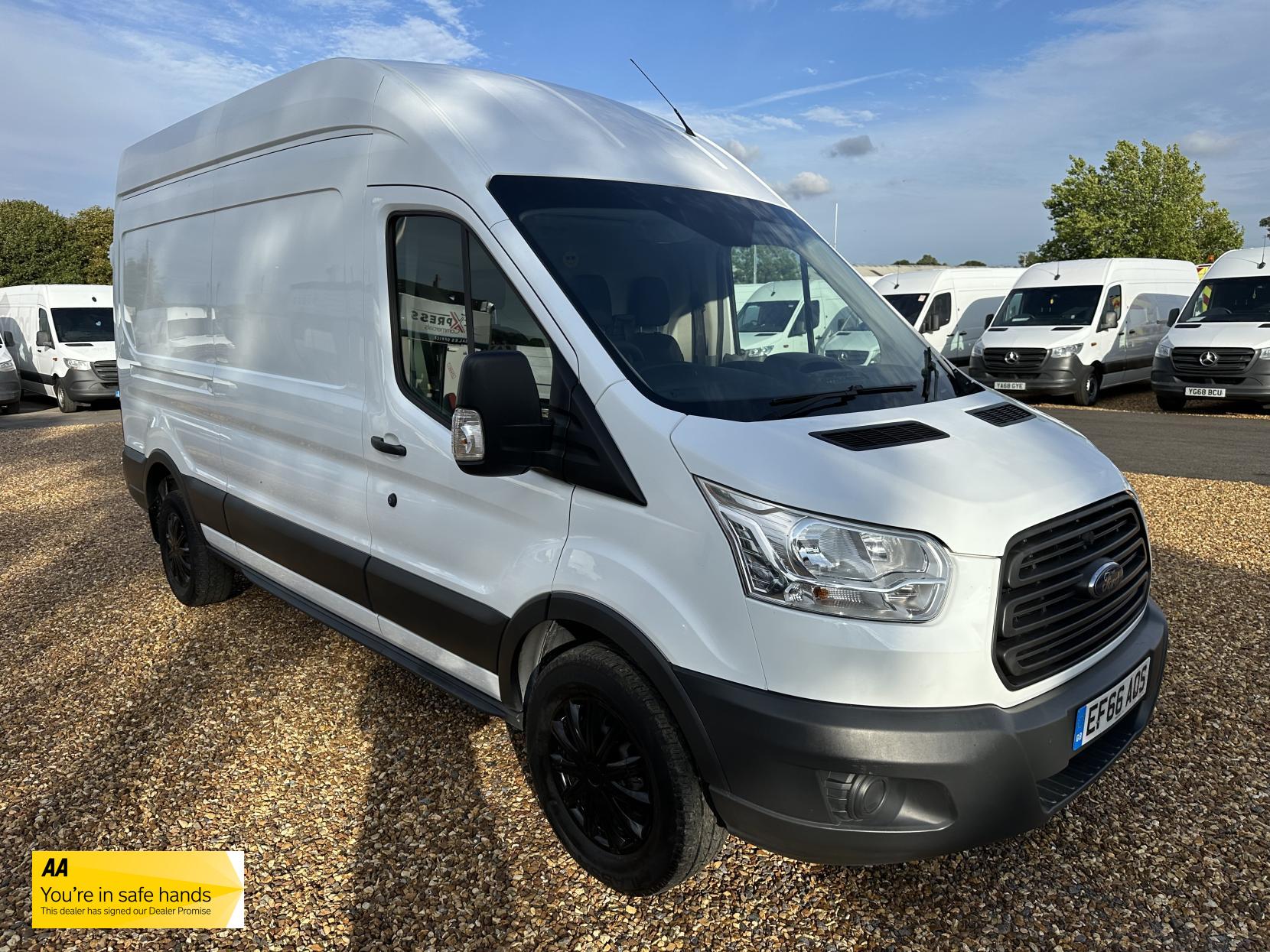 Ford Transit 2.2 TDCi 350 Panel Van 5dr Diesel Manual RWD L3 H3 Euro 5 (125 ps)