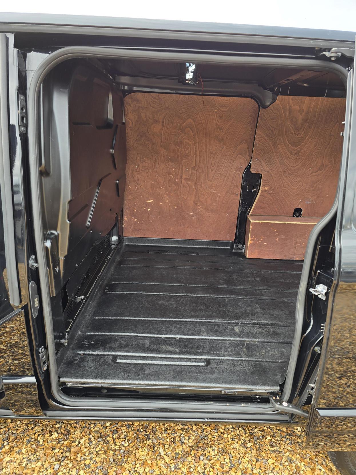 Ford Transit Custom 2.0 300 EcoBlue Limited Panel Van 5dr Diesel Manual L1 H1 Euro 6 (130 ps)