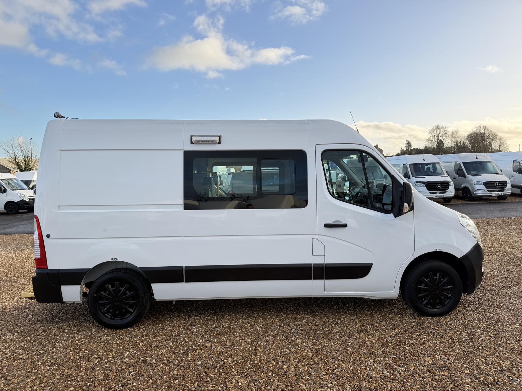Vauxhall Movano 2.3 CDTi 3500 Panel Van 5dr Diesel Manual FWD L2 H2 Euro 6 (130 ps)