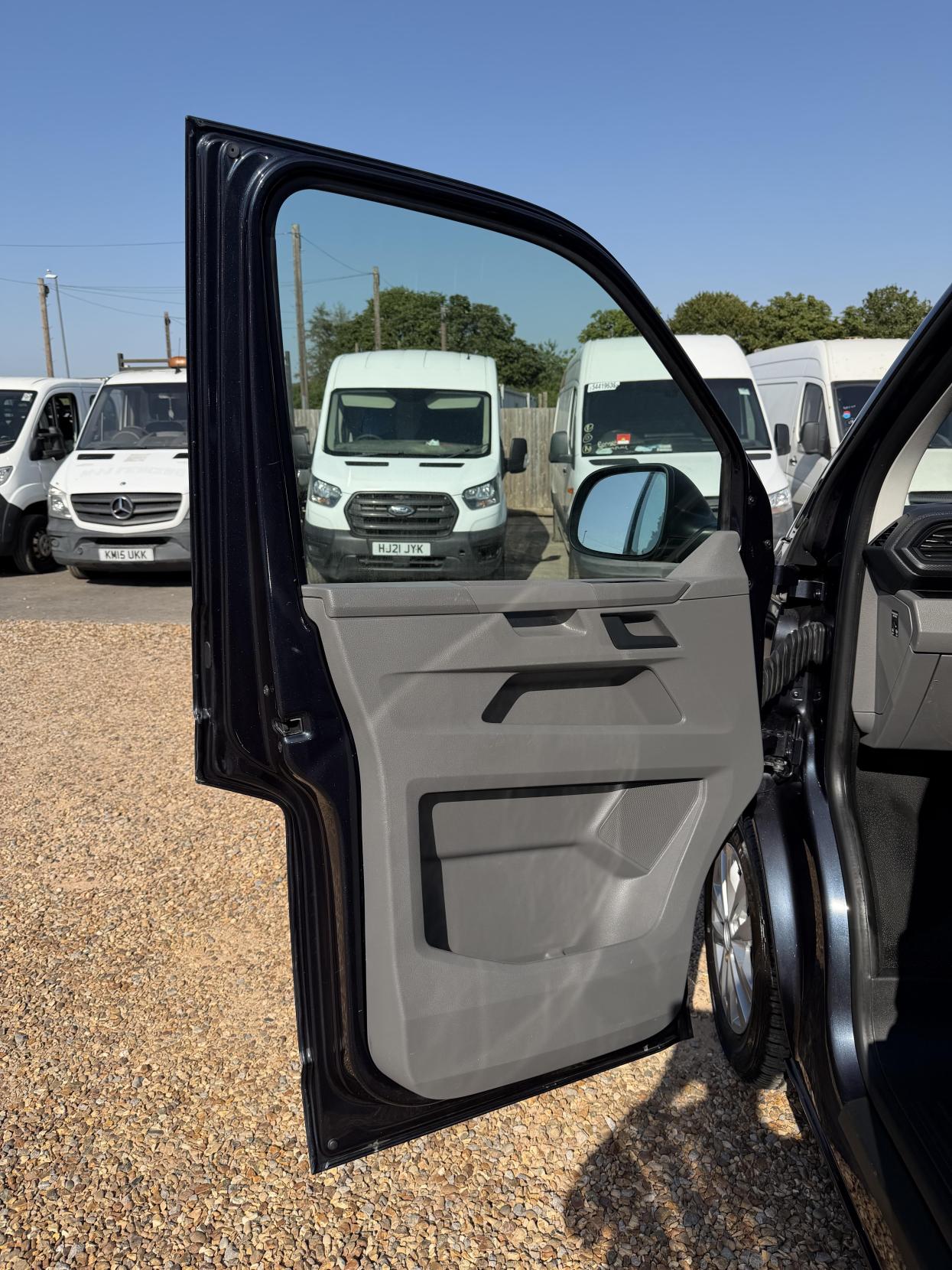 2021 Volkswagen Transporter 2.0 TDI T28 Startline Panel Van 5dr Diesel Manual FWD SWB Euro 6 (s/s) (110 ps) - Thumbnail 15