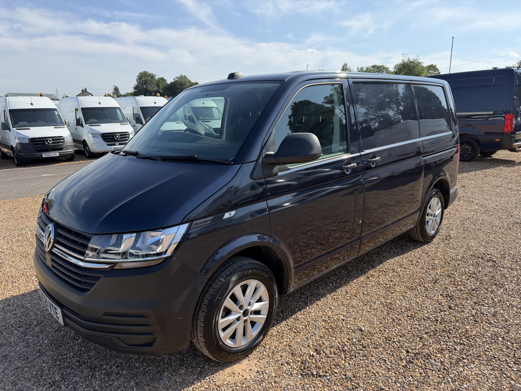 2021 Volkswagen Transporter 2.0 TDI T28 Startline Panel Van 5dr Diesel Manual FWD SWB Euro 6 (s/s) (110 ps) - Thumbnail 7