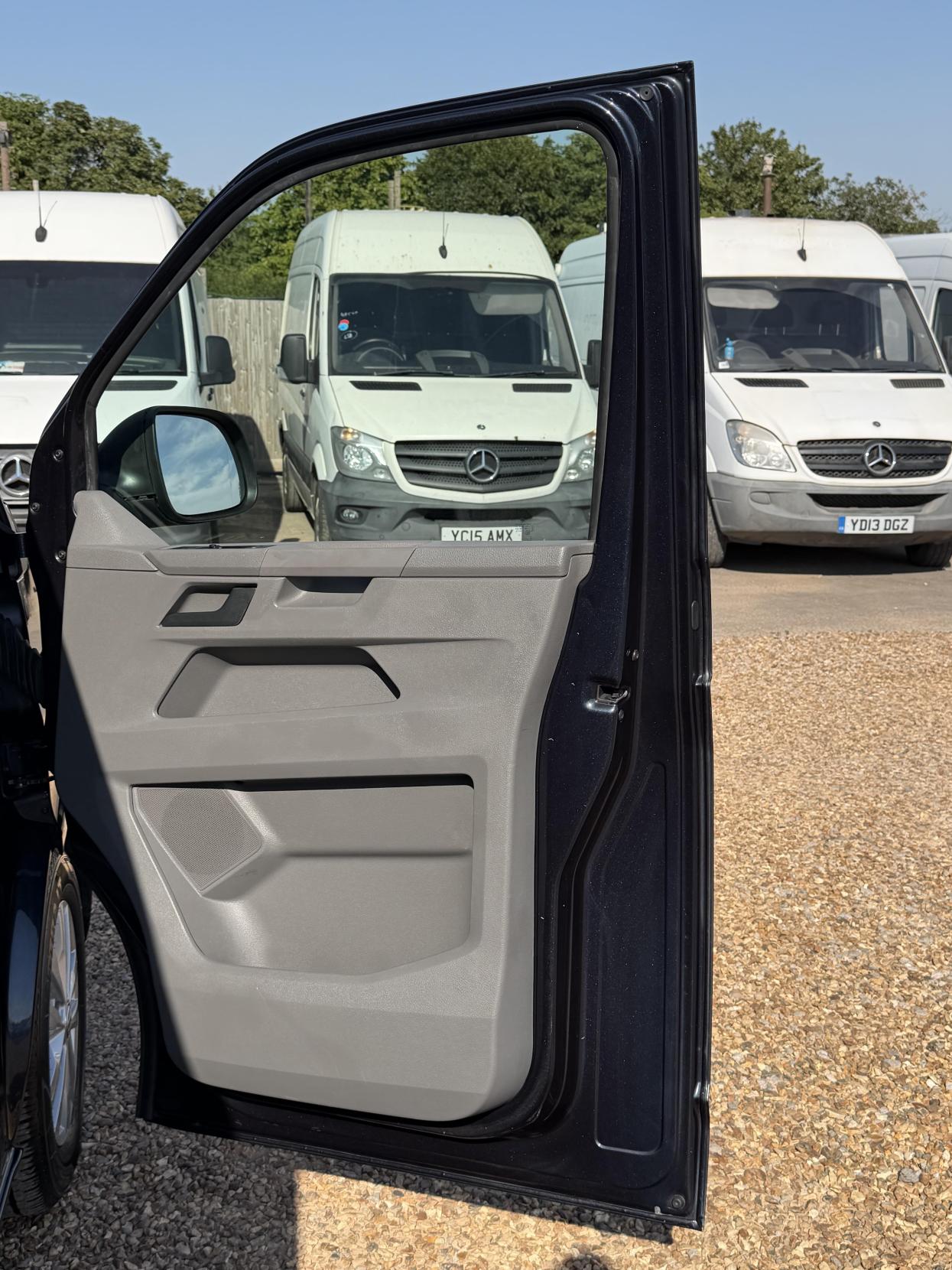 2021 Volkswagen Transporter 2.0 TDI T28 Startline Panel Van 5dr Diesel Manual FWD SWB Euro 6 (s/s) (110 ps) - Thumbnail 13