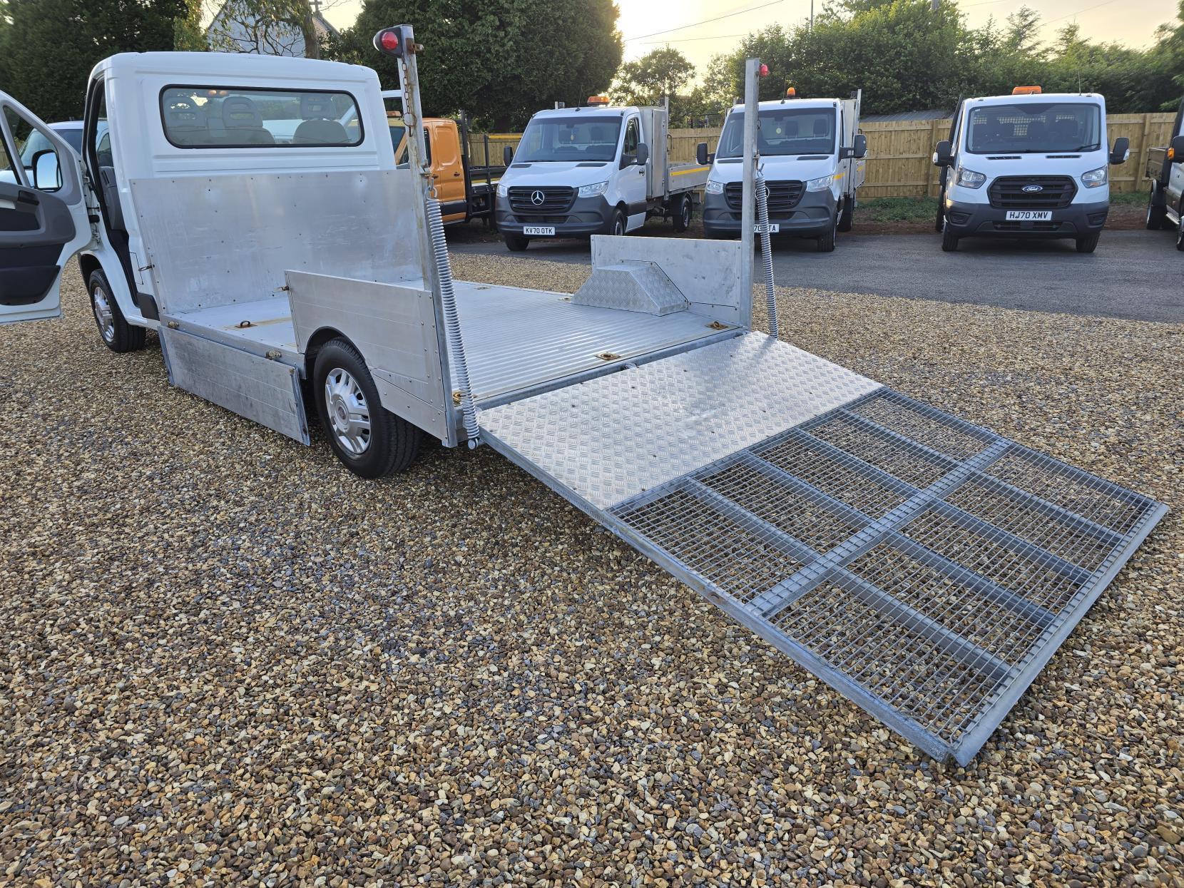 Fiat Ducato 2.3 JTD 33 MultiJet Chassis Cab 2dr Diesel Manual L1 H1 B2B (120 bhp)