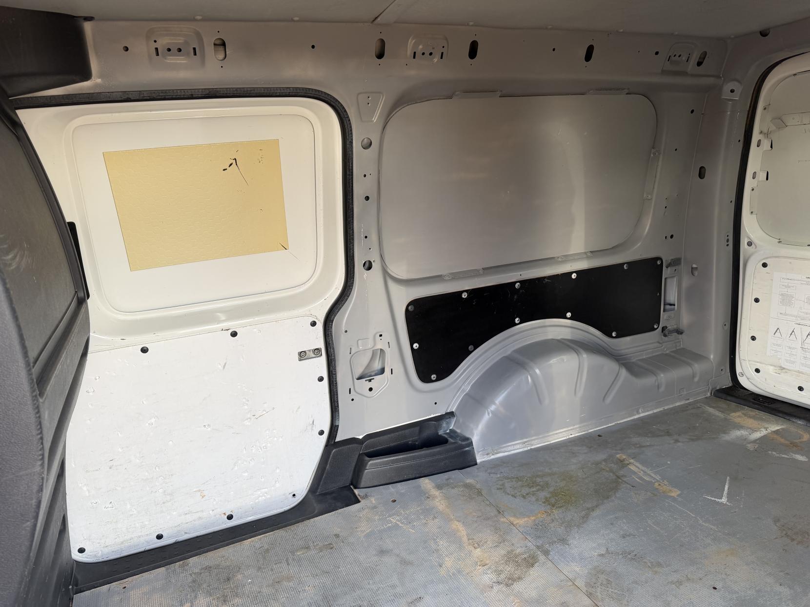 Volkswagen Caddy Maxi 1.6 TDi BlueMotion Tech C20 Maxi Startline Panel Van 5dr Diesel Manual FWD (136 g/km, 101 bhp)