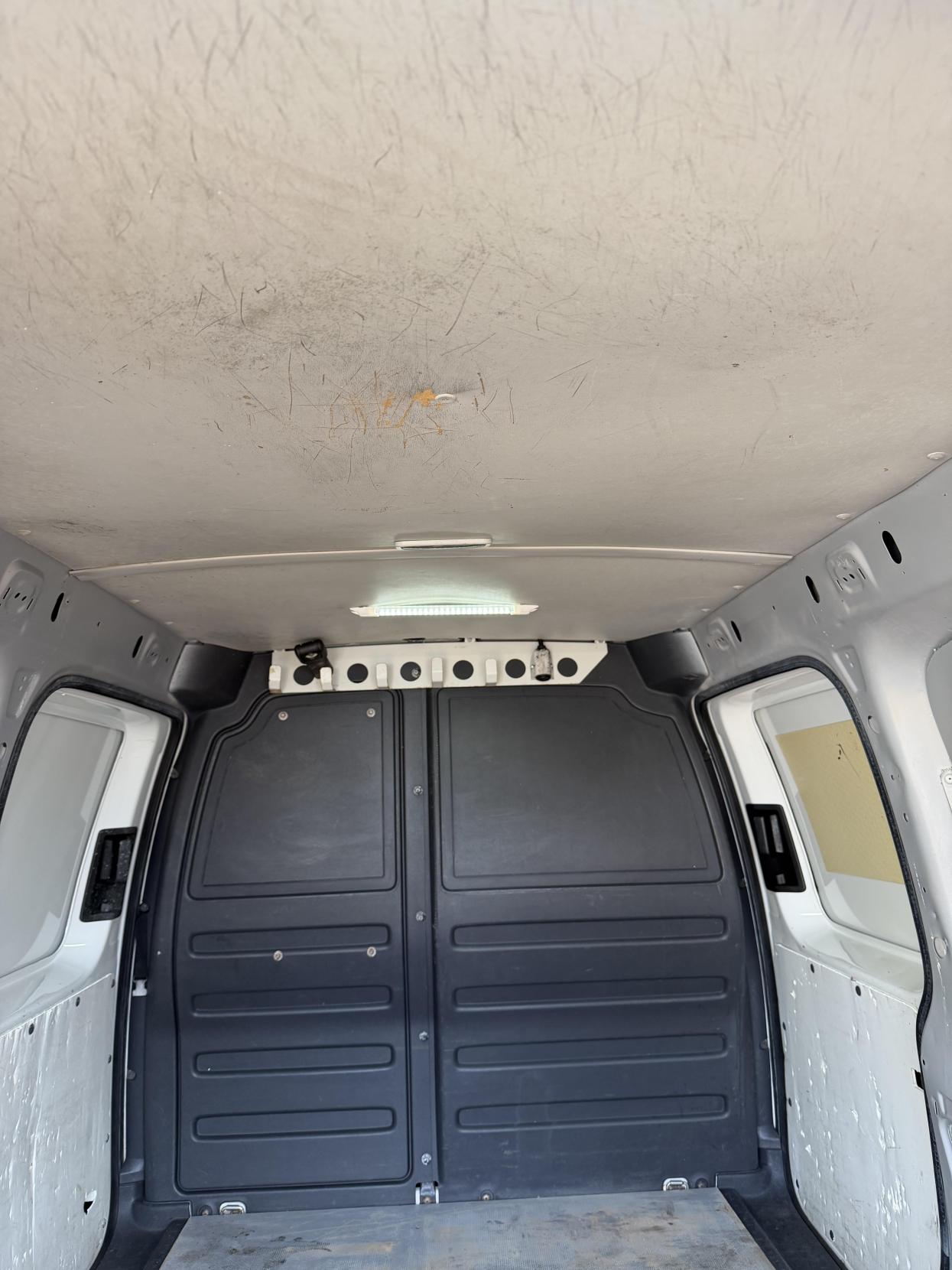 Volkswagen Caddy Maxi 1.6 TDi BlueMotion Tech C20 Maxi Startline Panel Van 5dr Diesel Manual FWD (136 g/km, 101 bhp)